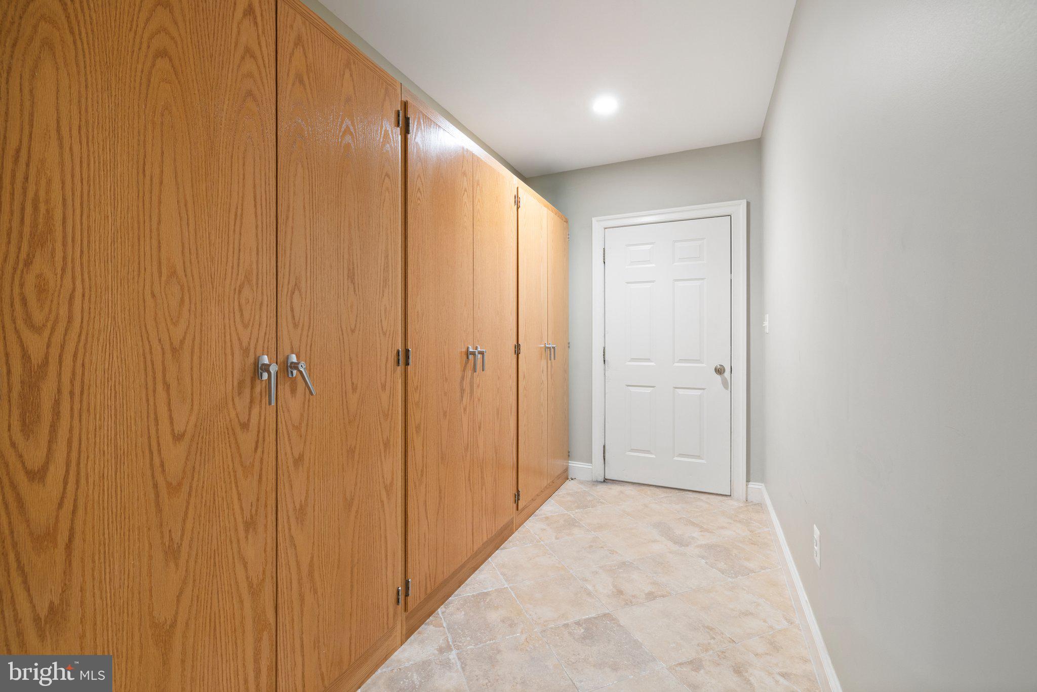 35359 Creek Ridge Ln