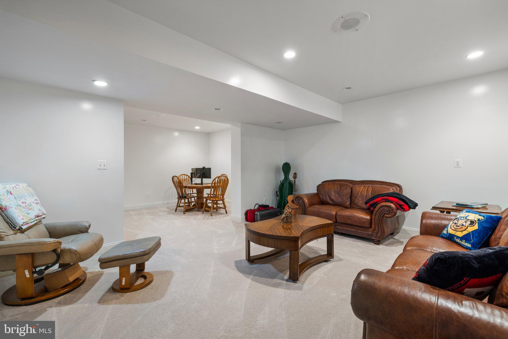 35359 Creek Ridge Ln
