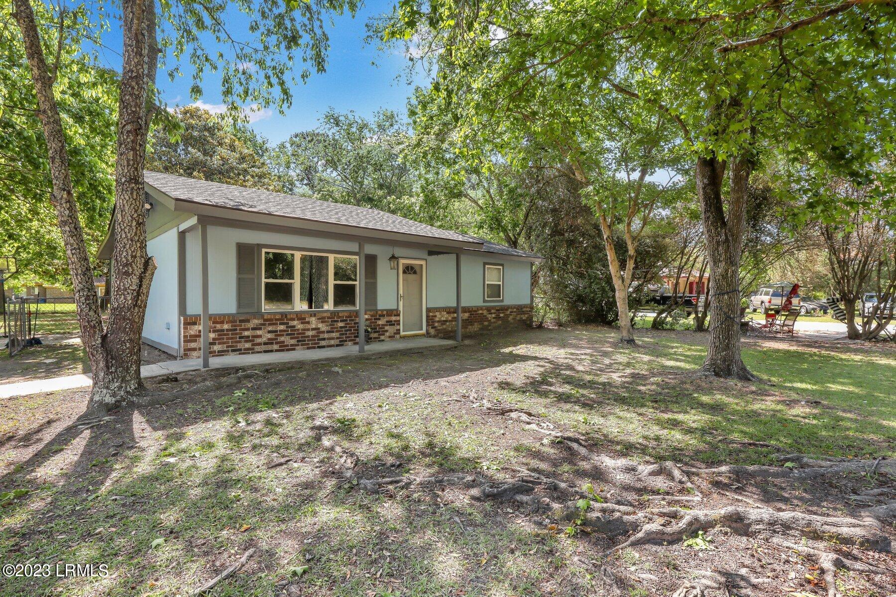 11 Castle Rock Road
