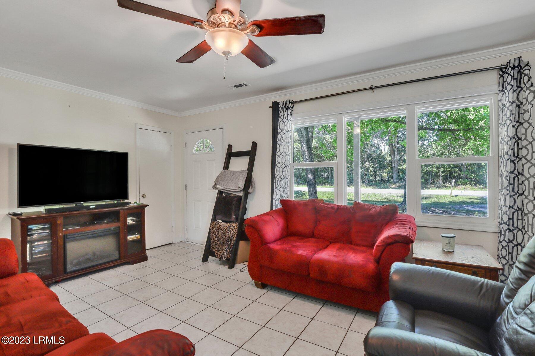 11 Castle Rock Road