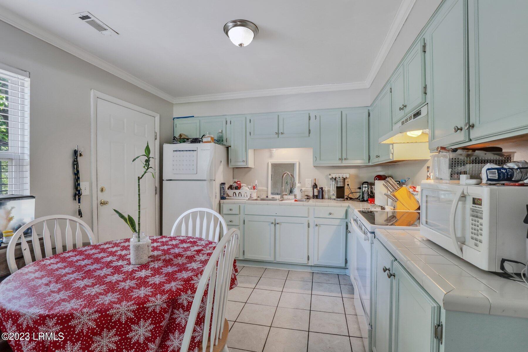 11 Castle Rock Road