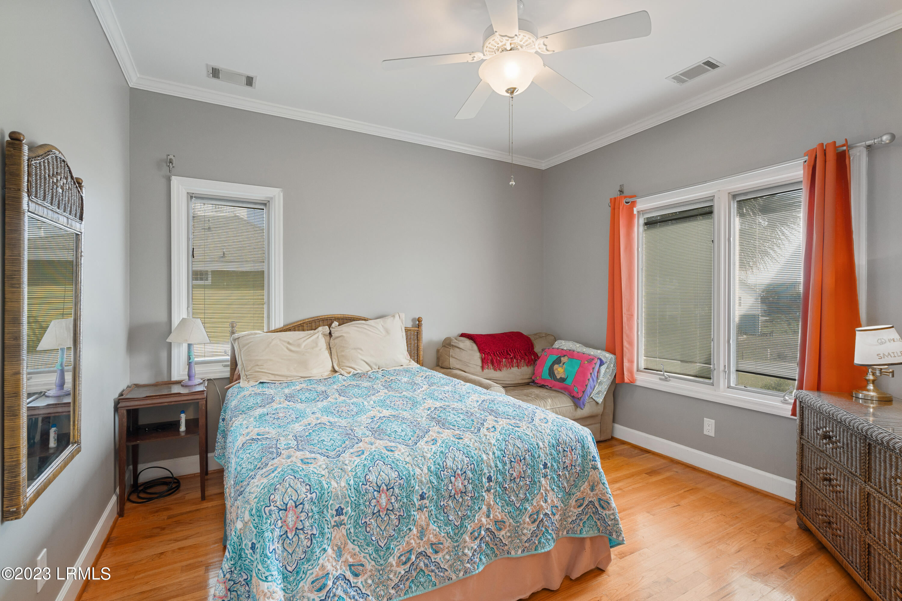 88 Harbor Drive N