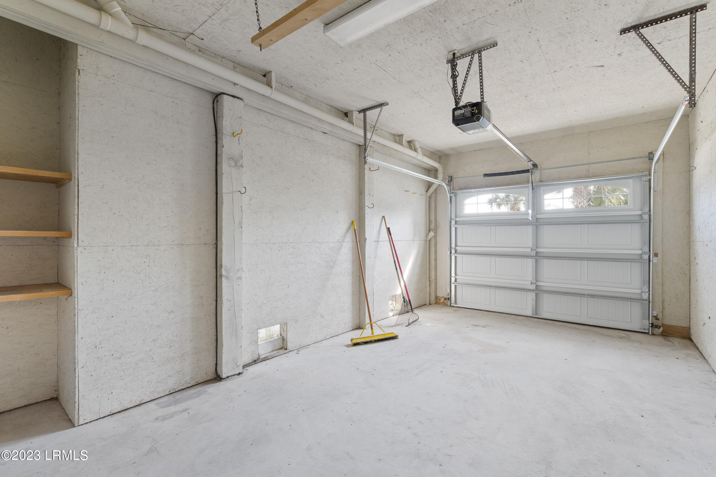 88 Harbor Drive N