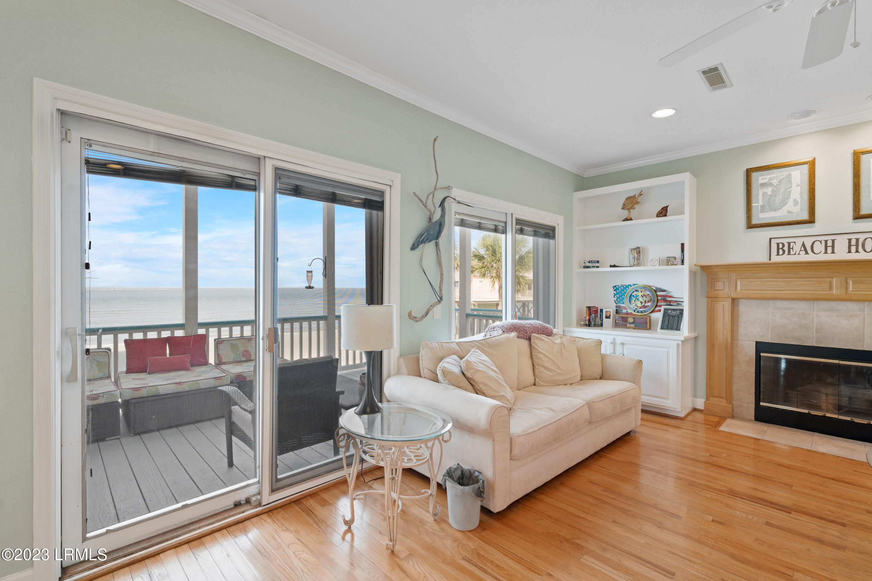 88 Harbor Drive N
