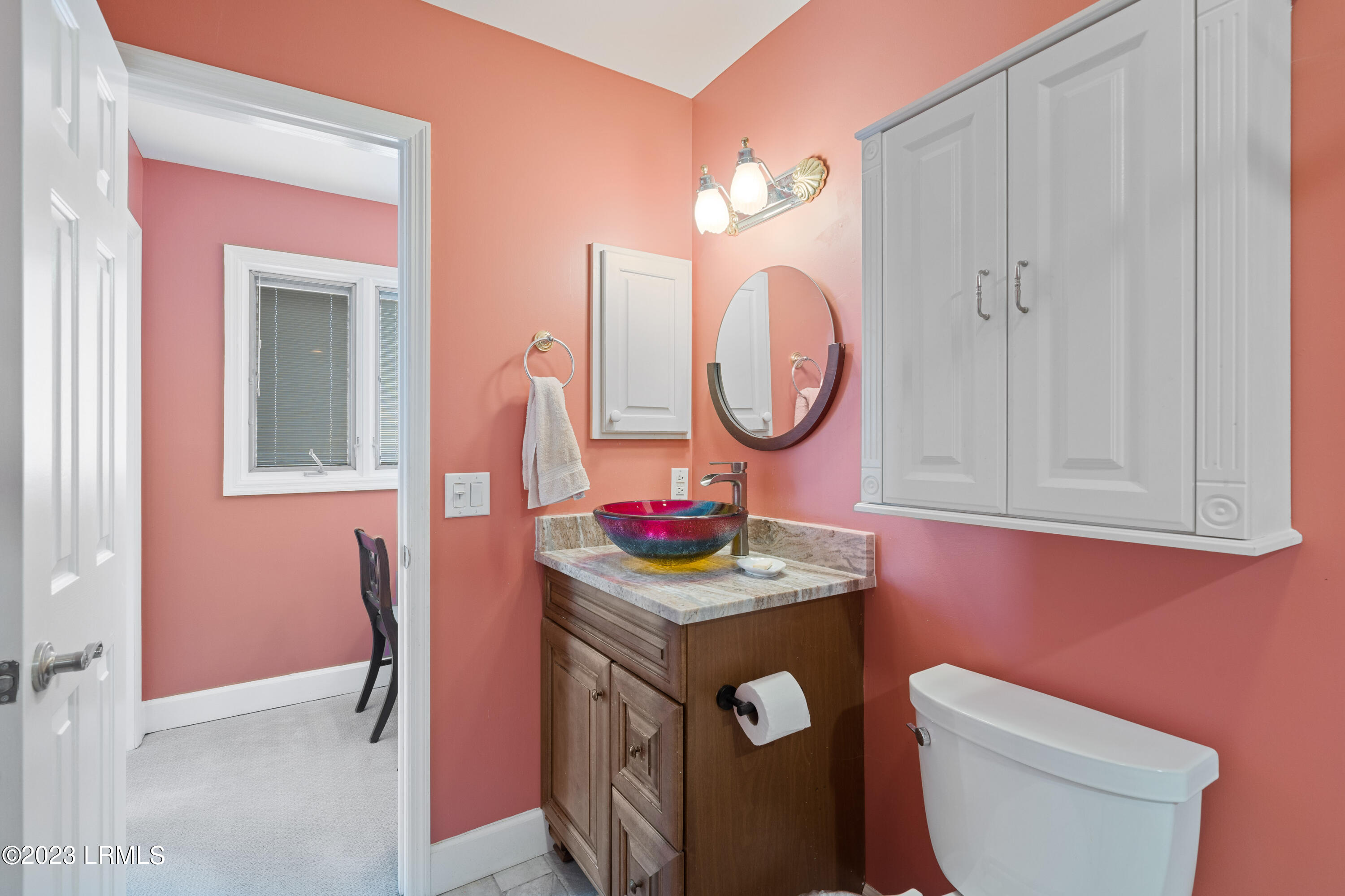 88 Harbor Drive N