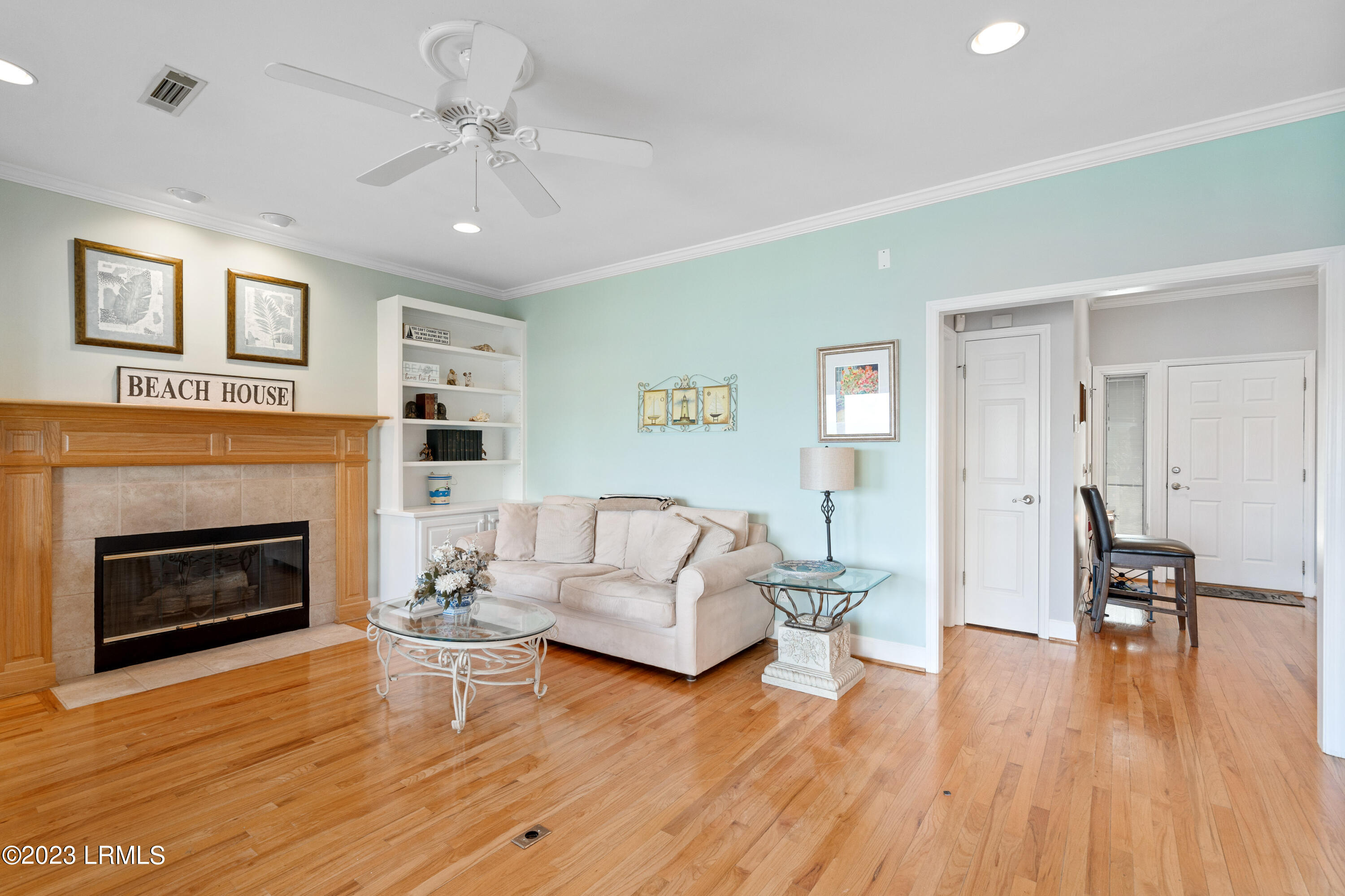 88 Harbor Drive N