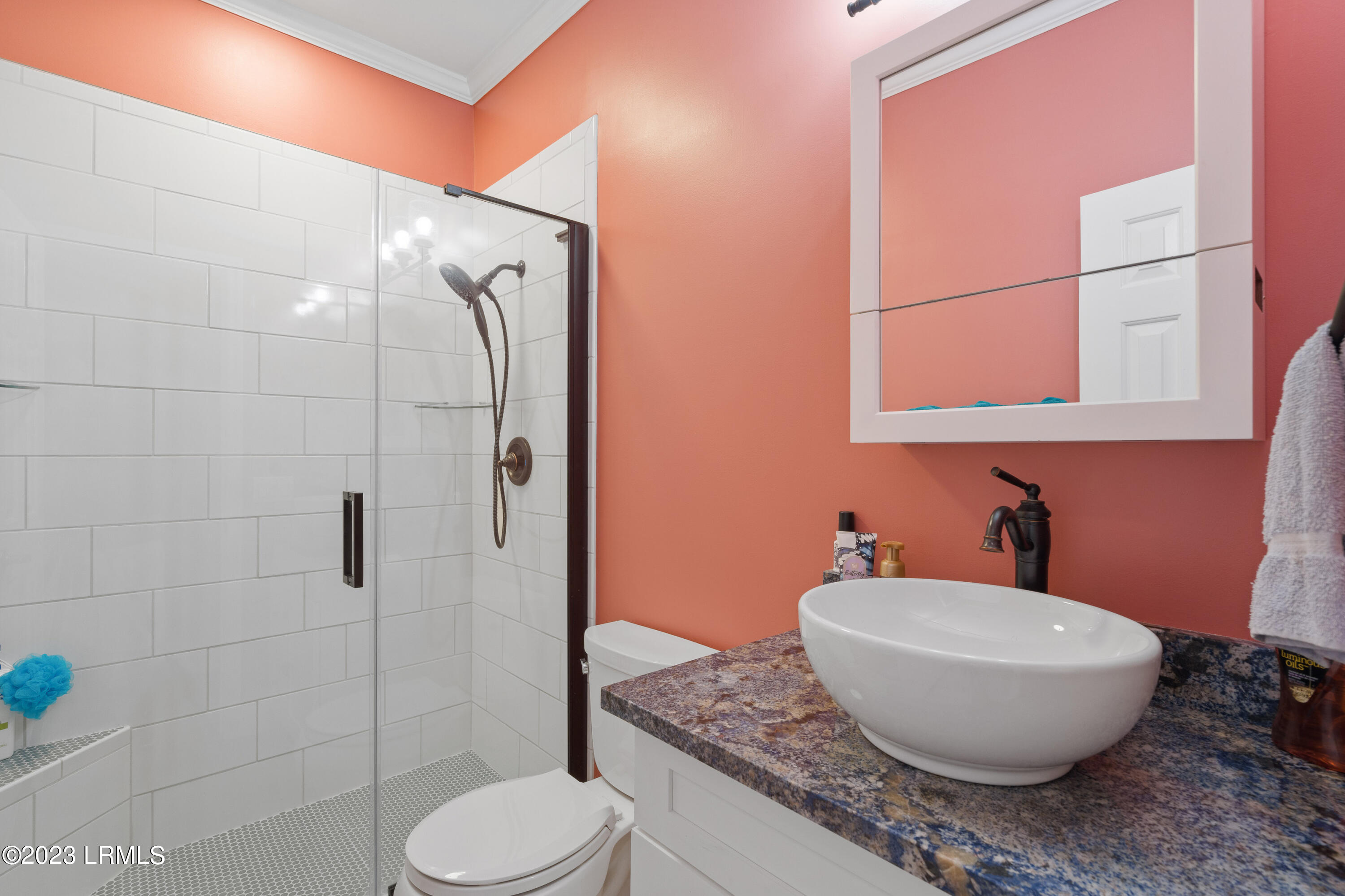 88 Harbor Drive N