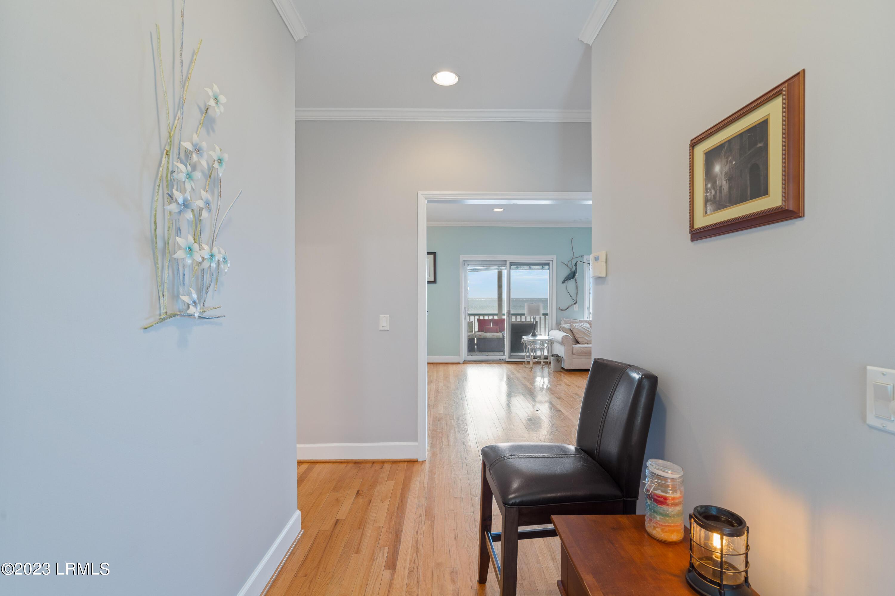 88 Harbor Drive N