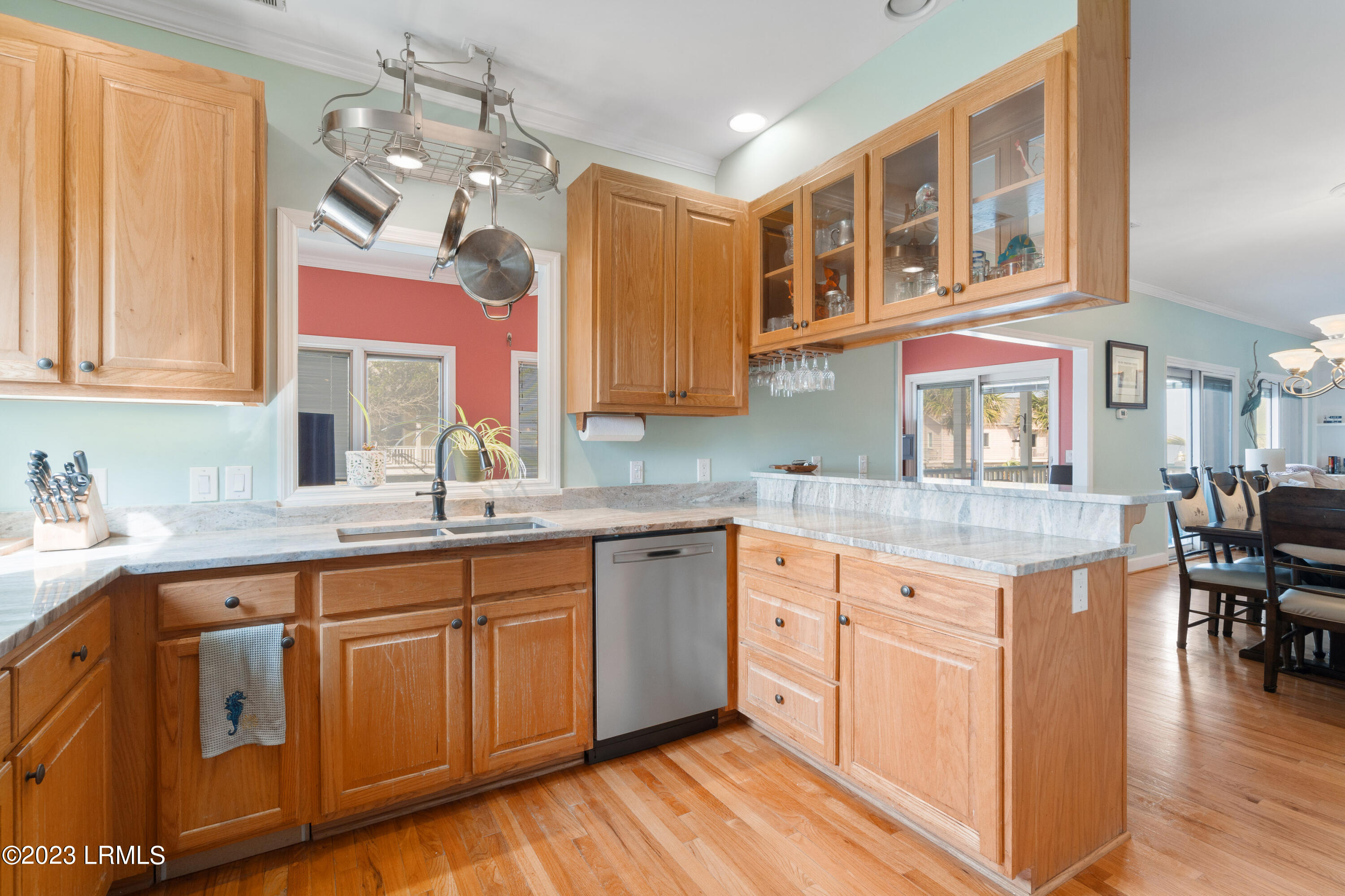 88 Harbor Drive N