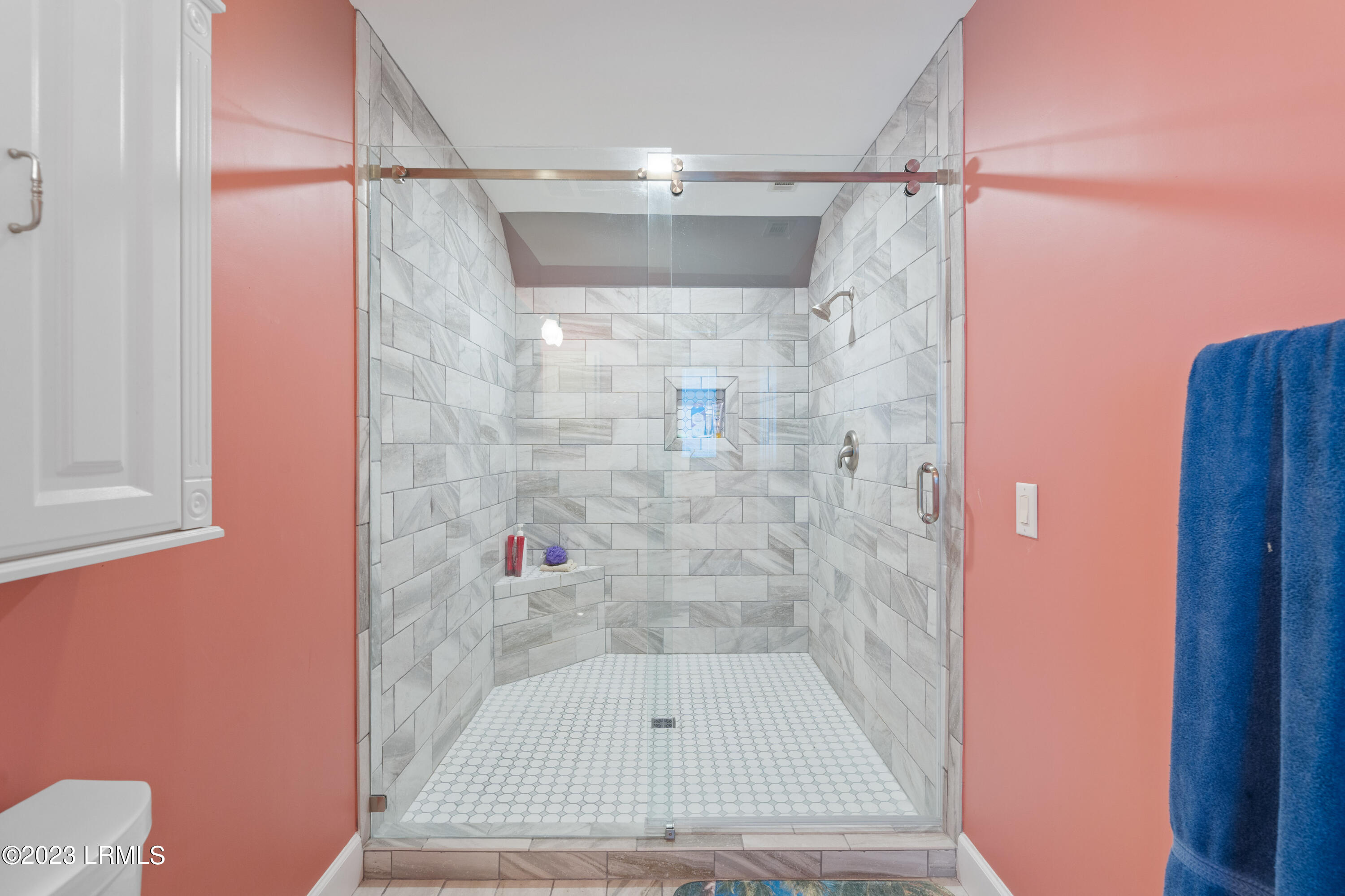 88 Harbor Drive N