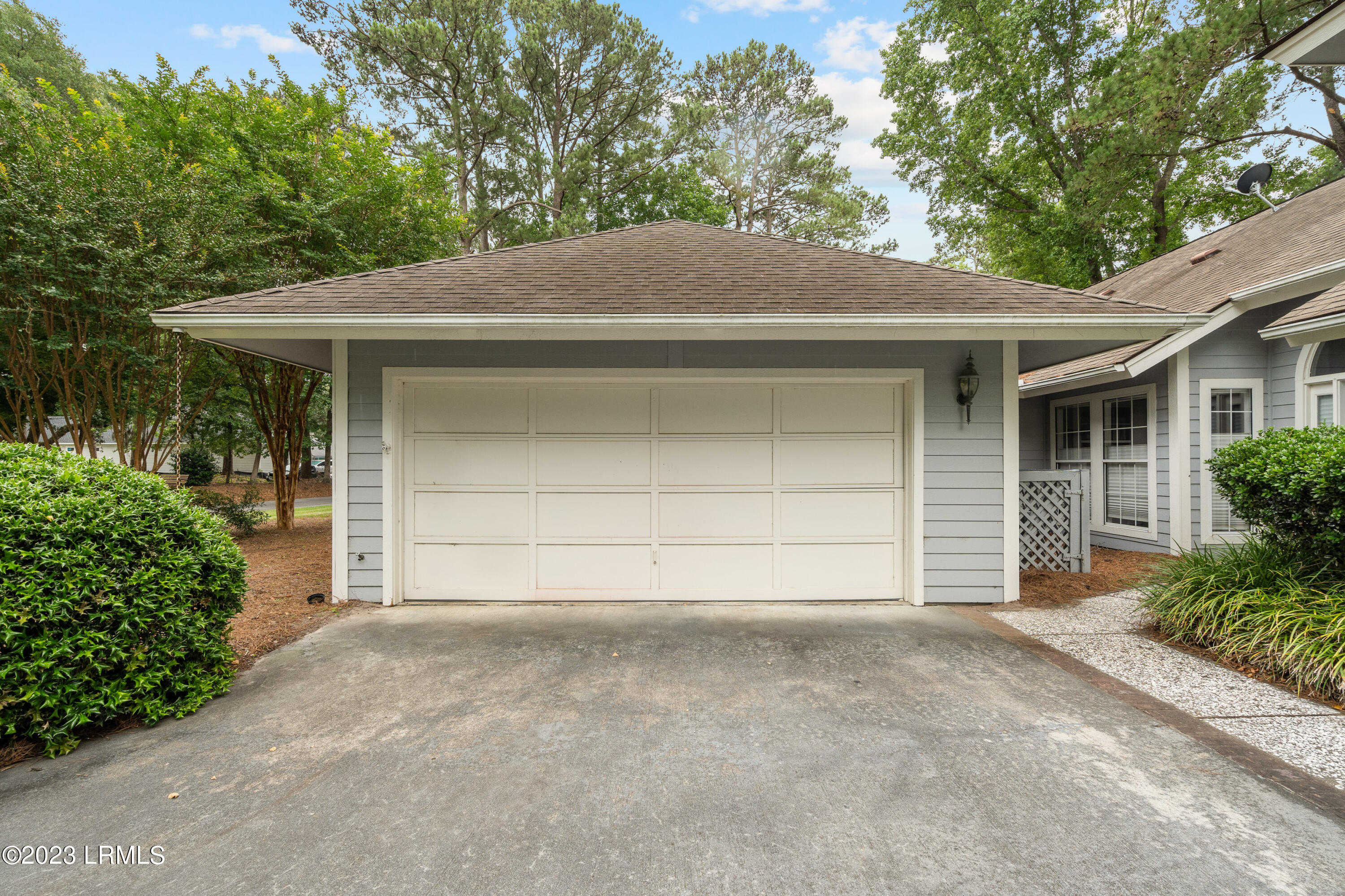 730 N Reeve Road, St. Helena Island