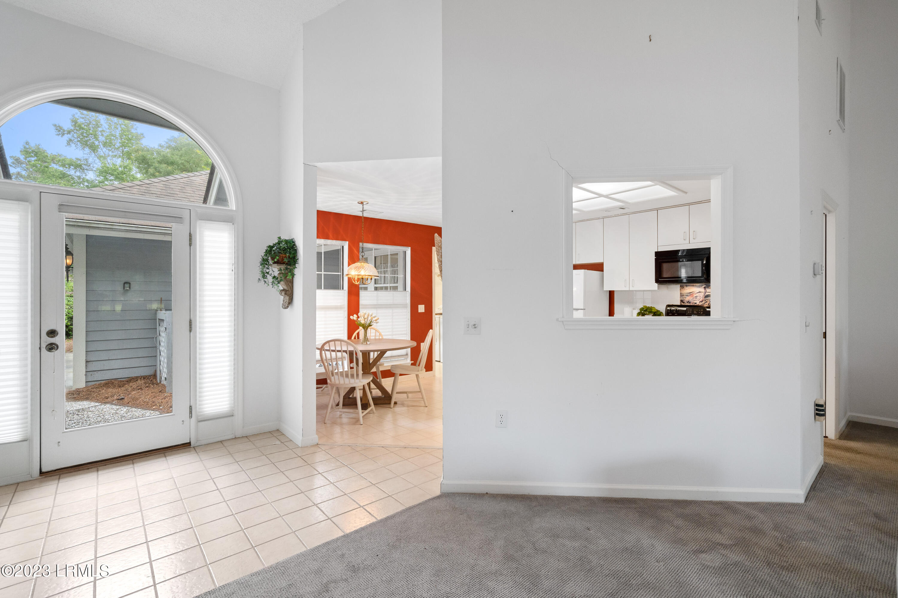 730 N Reeve Road, St. Helena Island