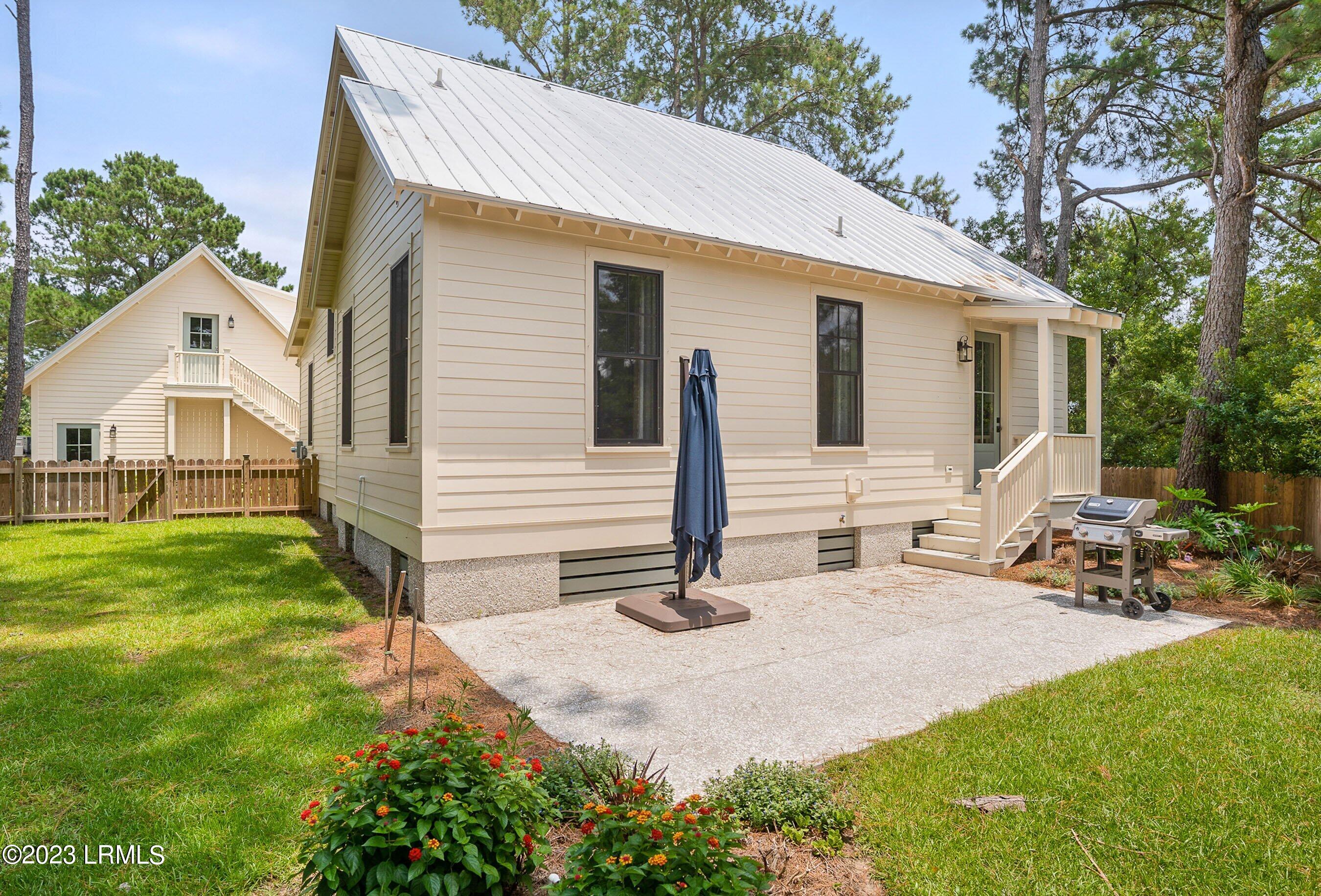 30 Stoney Island Drive
