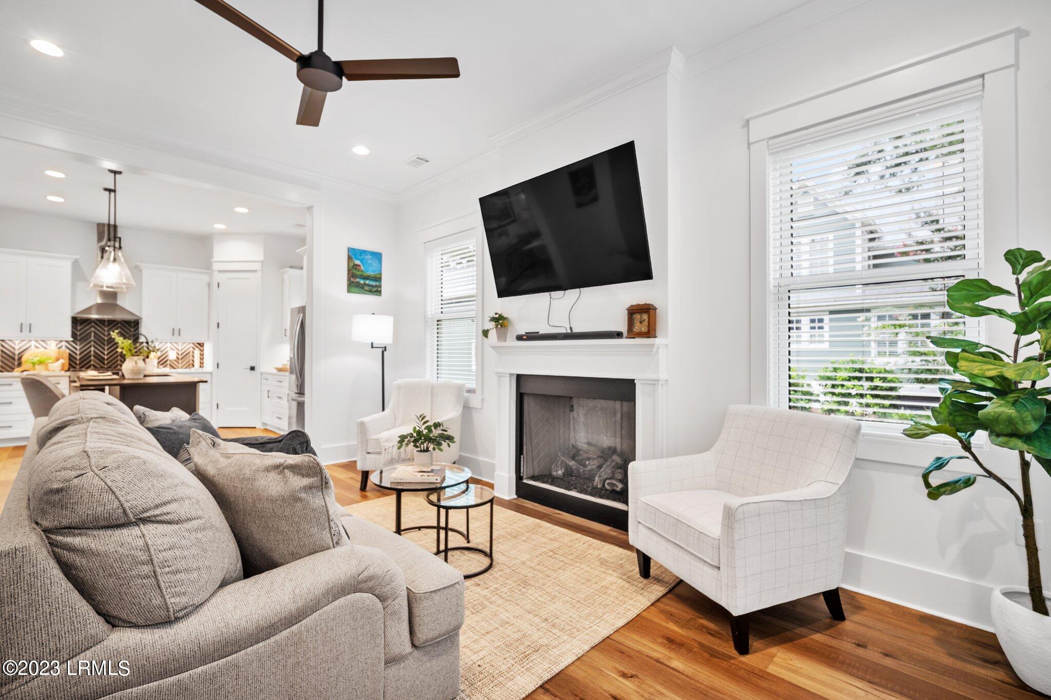 37 Park Square S