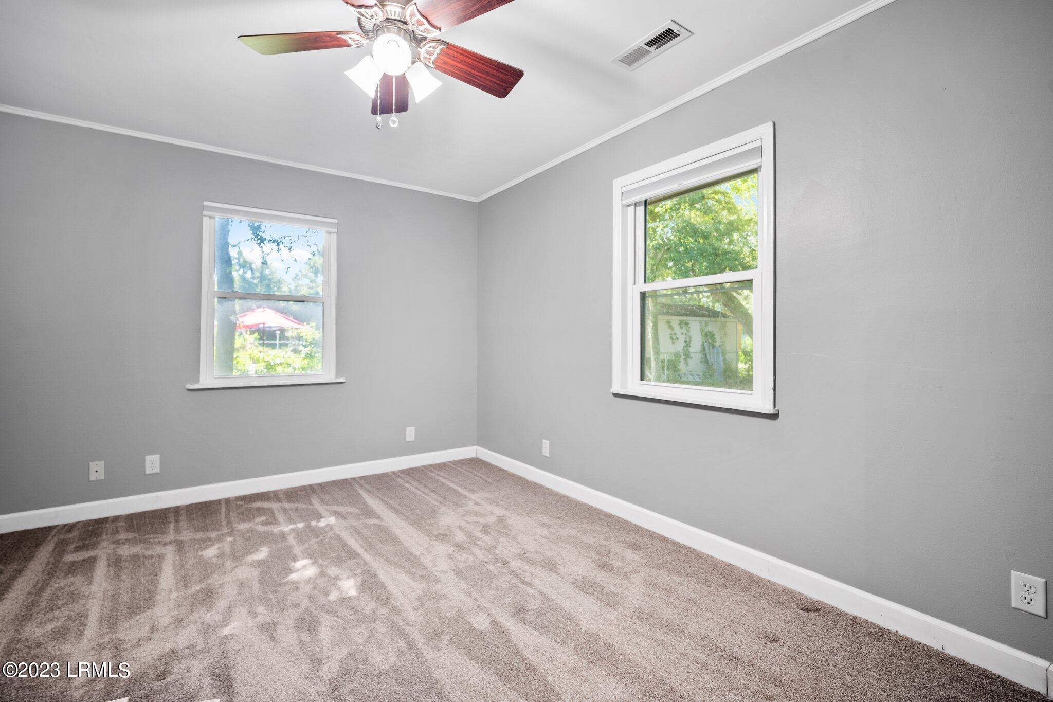 7 Buck Road