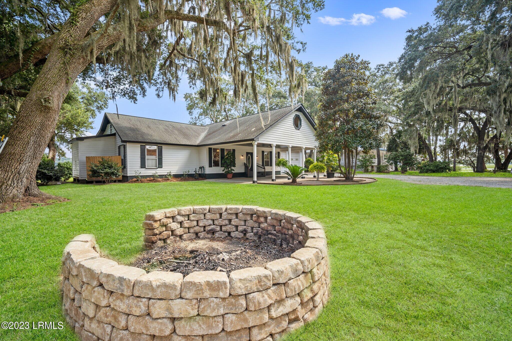 290 Perryclear Drive