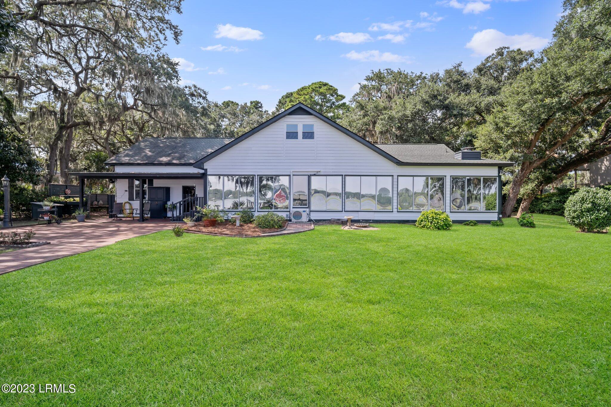 290 Perryclear Drive