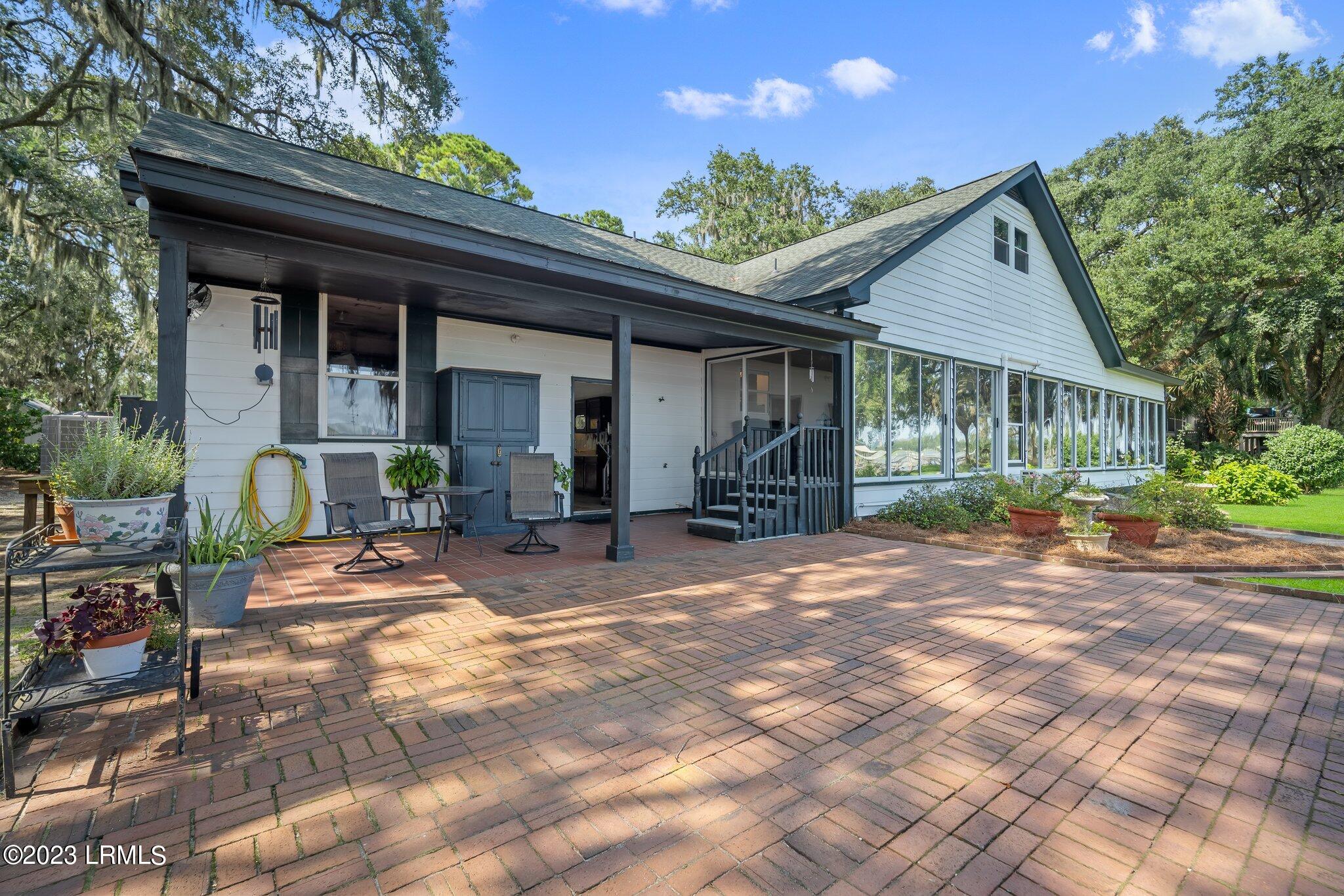 290 Perryclear Drive
