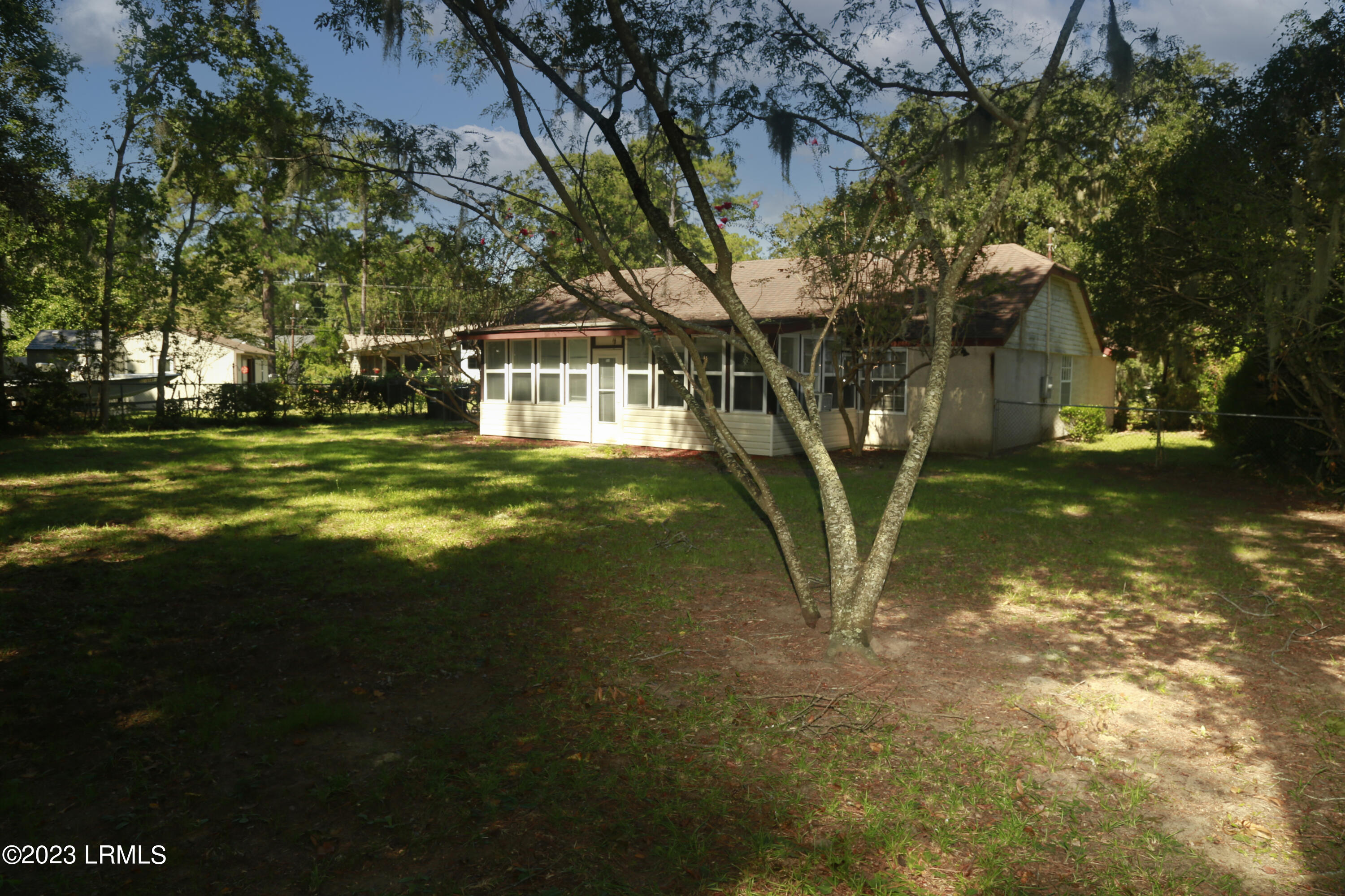 2706 S Royal Oaks Drive