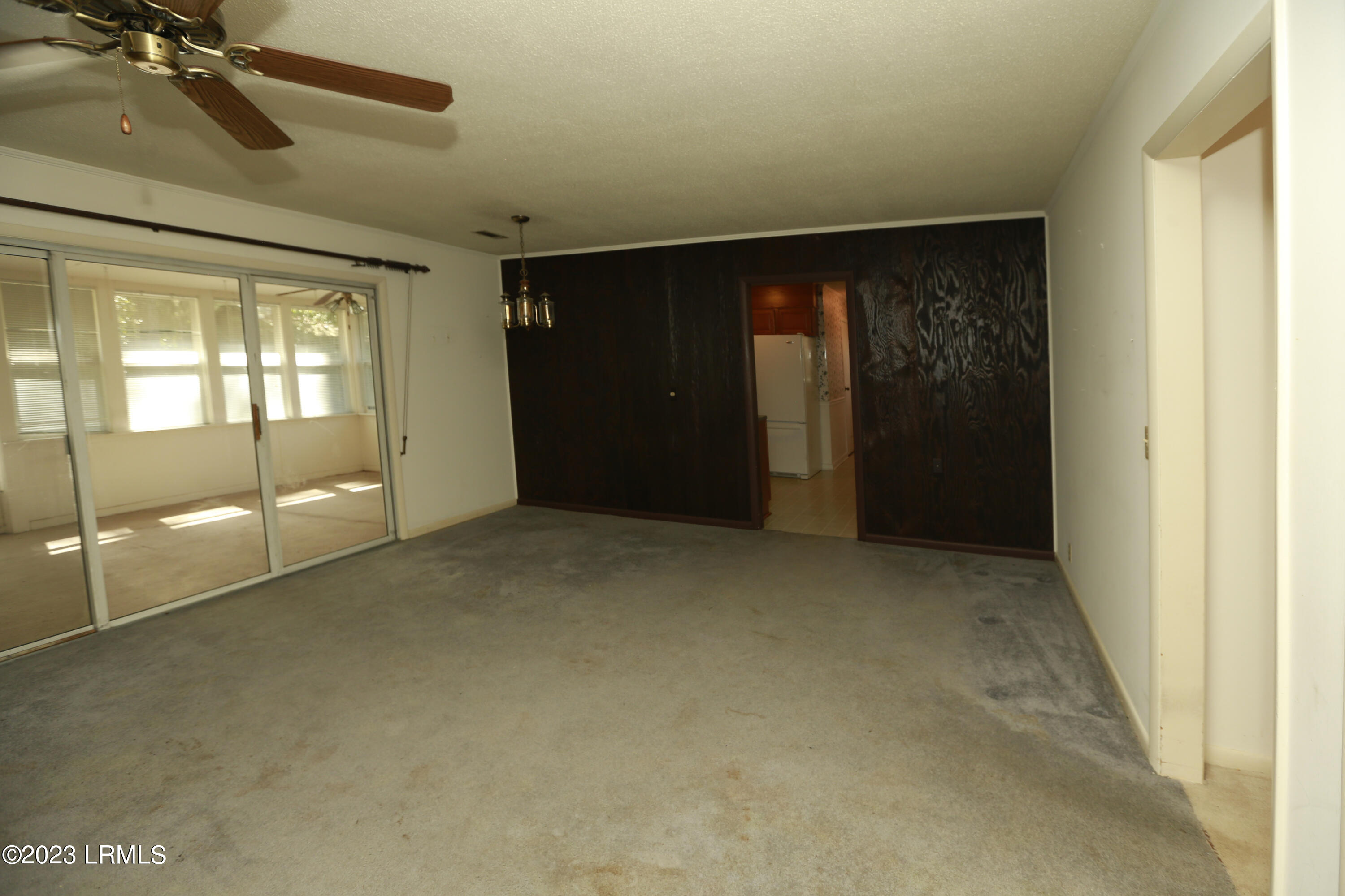 2706 S Royal Oaks Drive