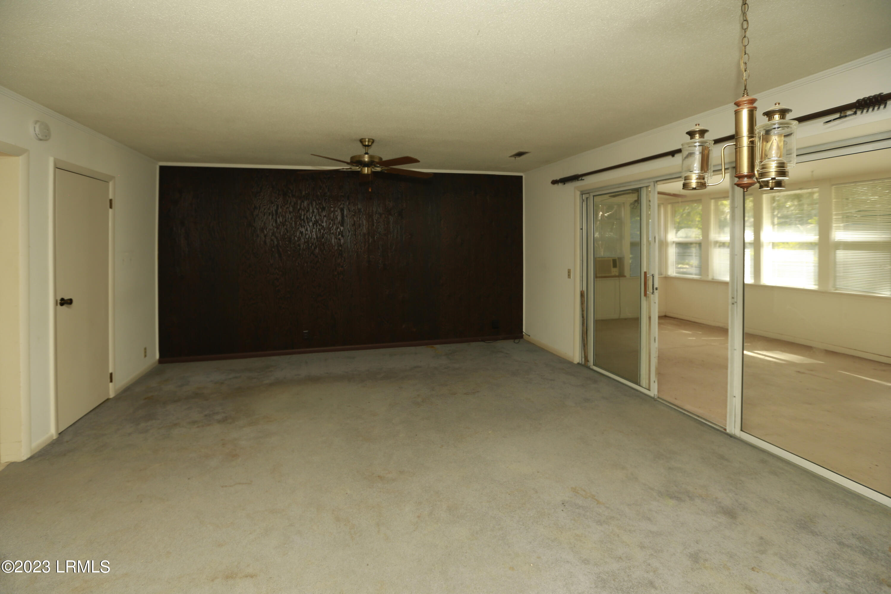 2706 S Royal Oaks Drive