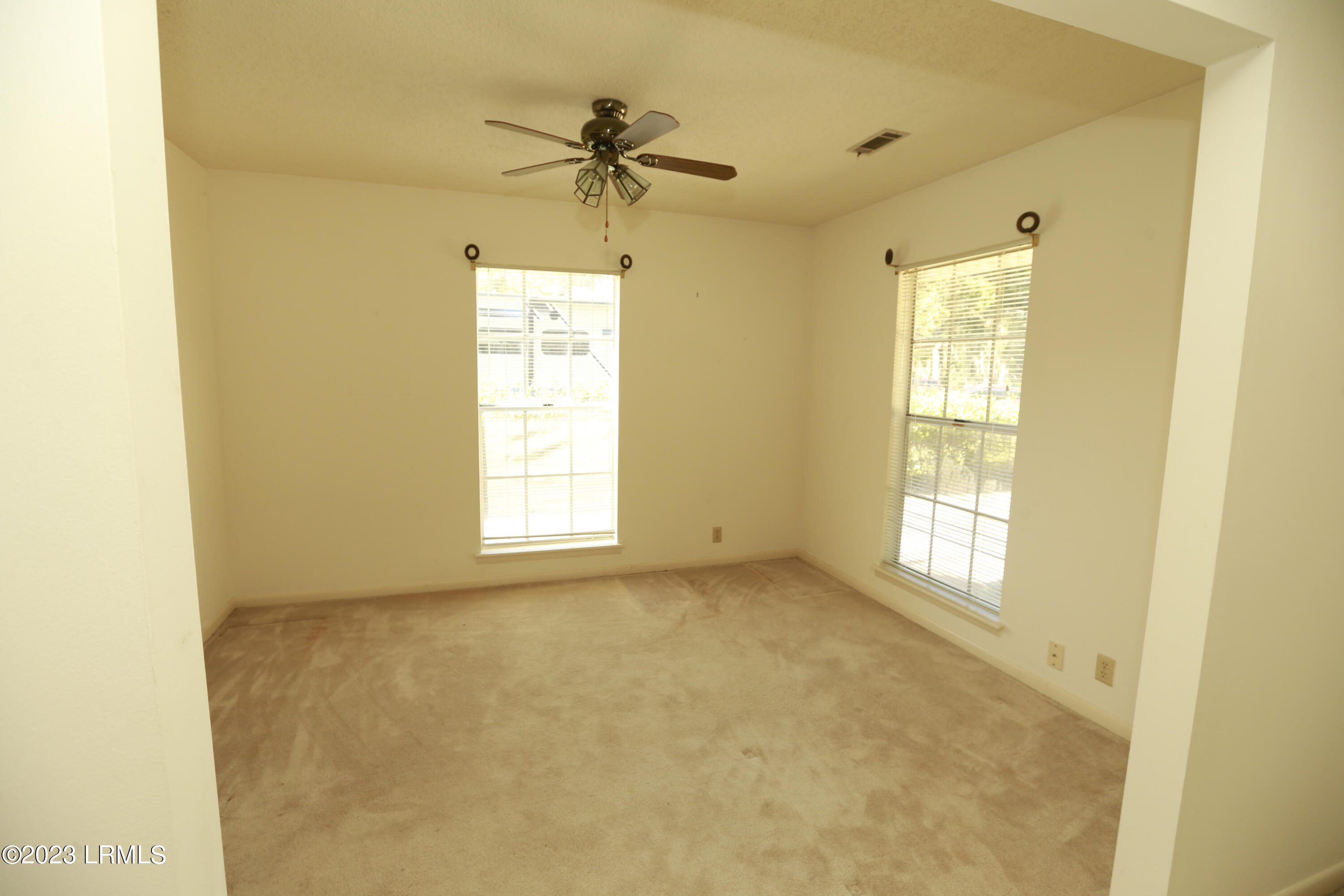 2706 S Royal Oaks Drive