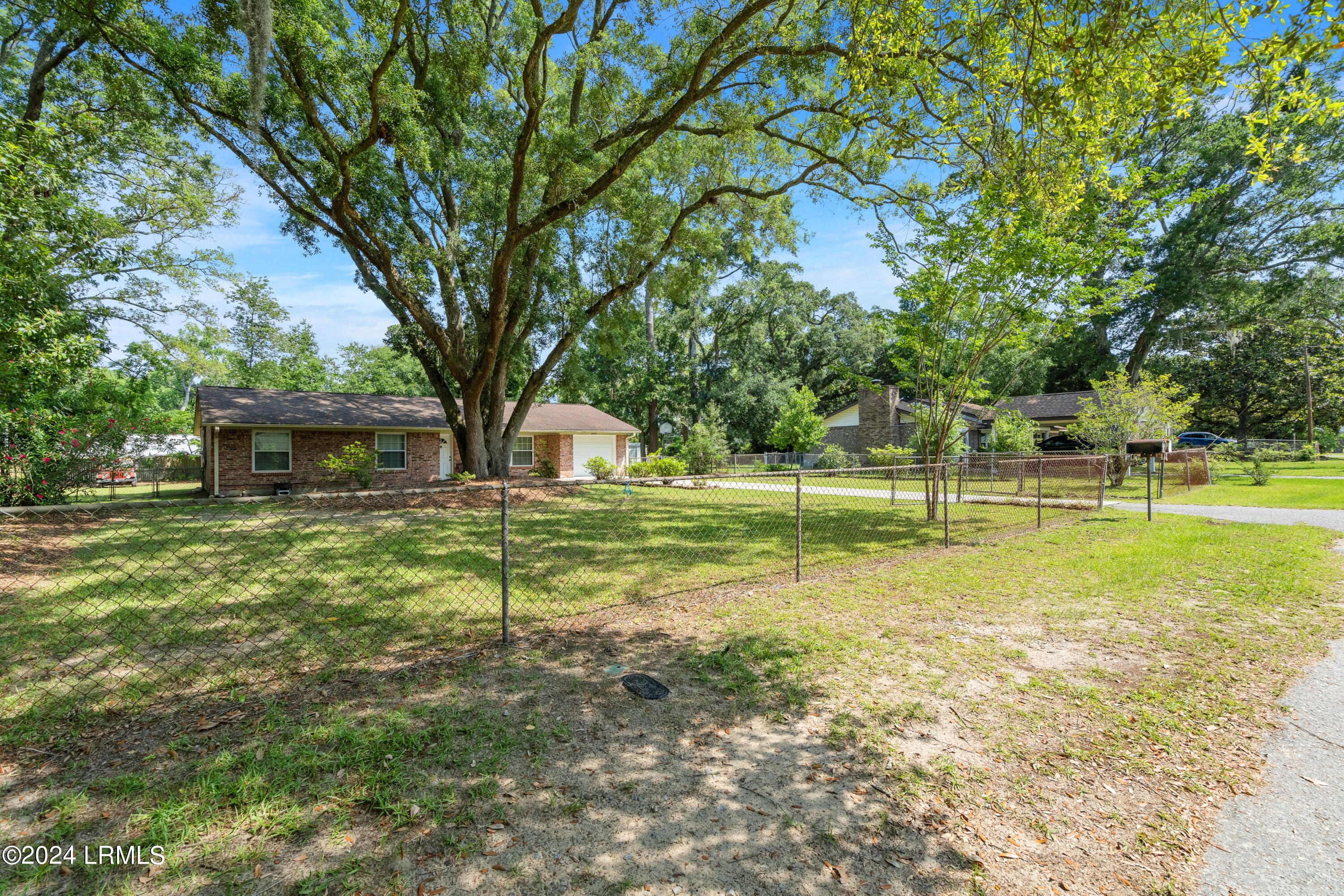 6005 Morning Mist Drive