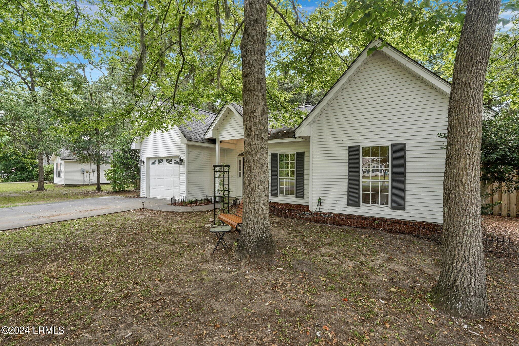 23 Le Moyne Drive