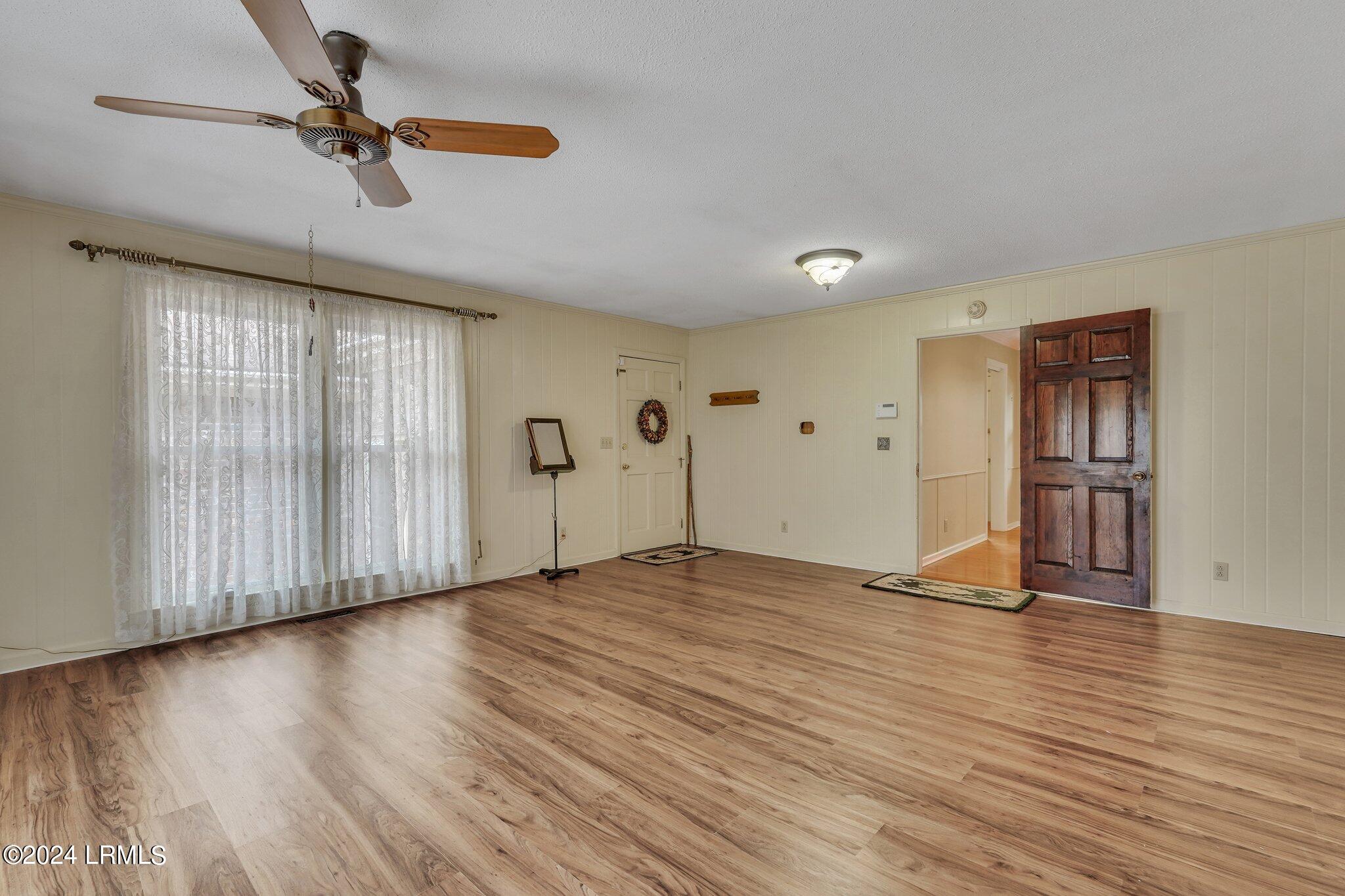 25 Stuart Town Court