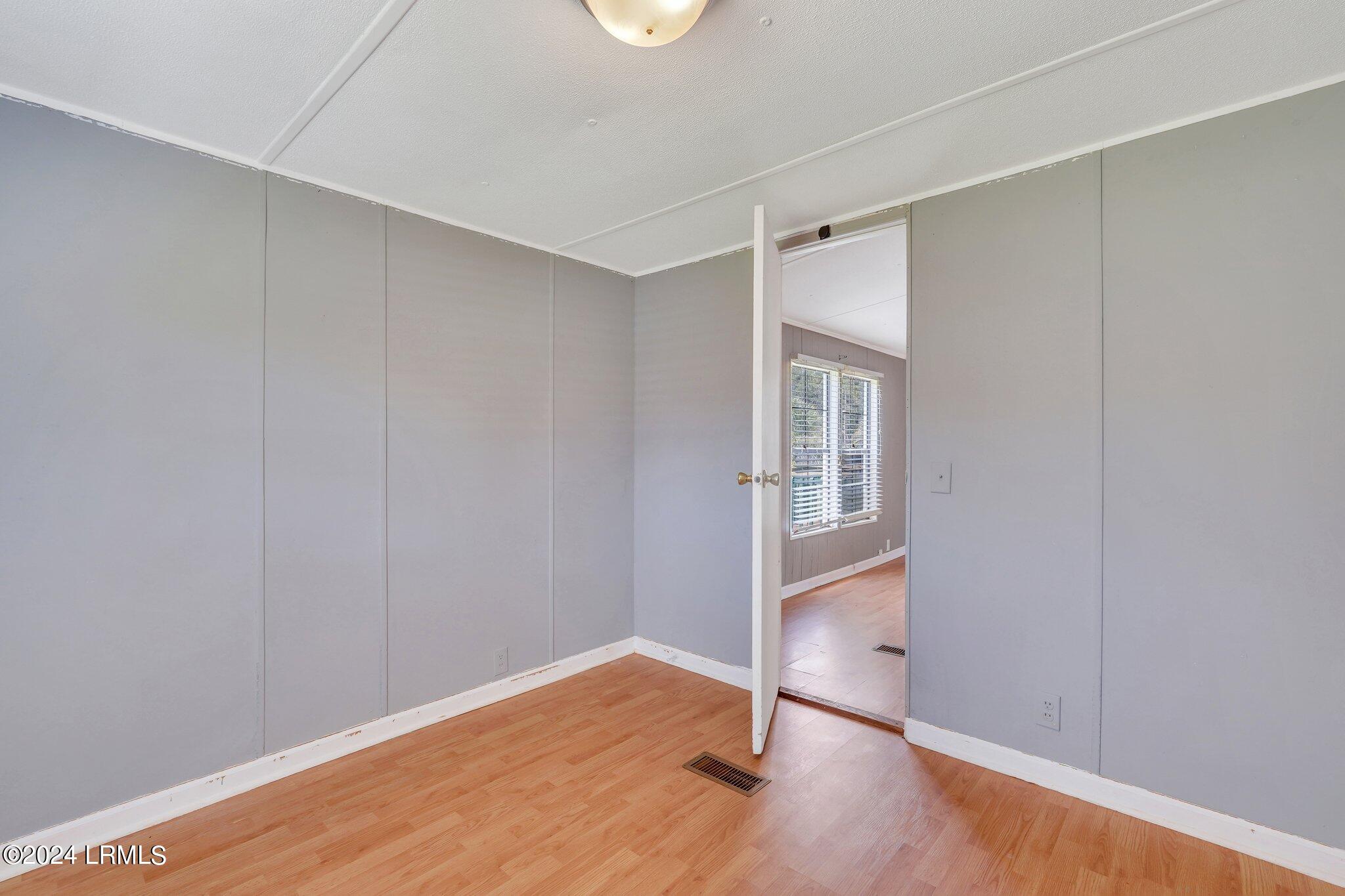 13 View Point Circle, St. Helena Island