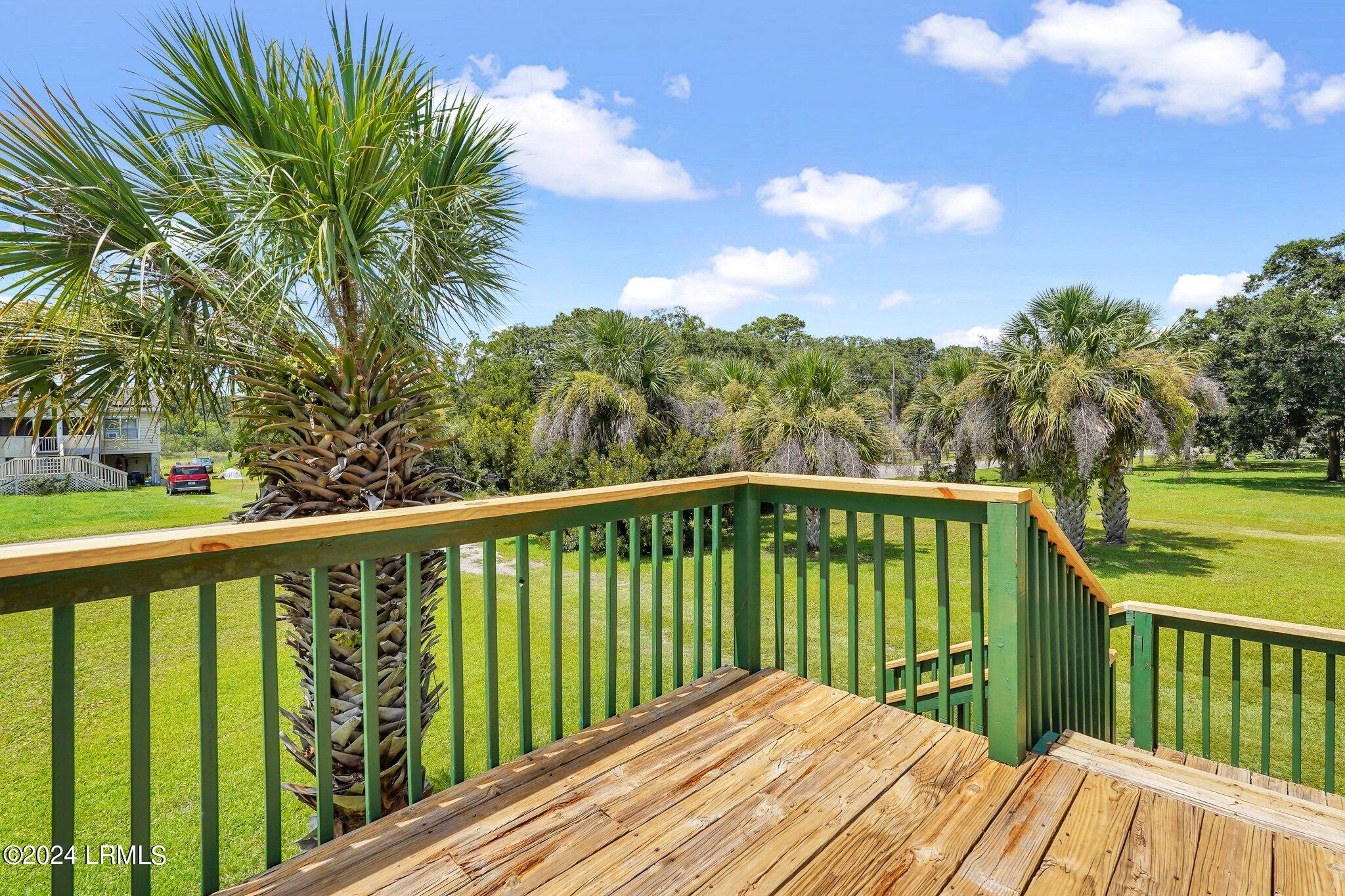 13 View Point Circle, St. Helena Island