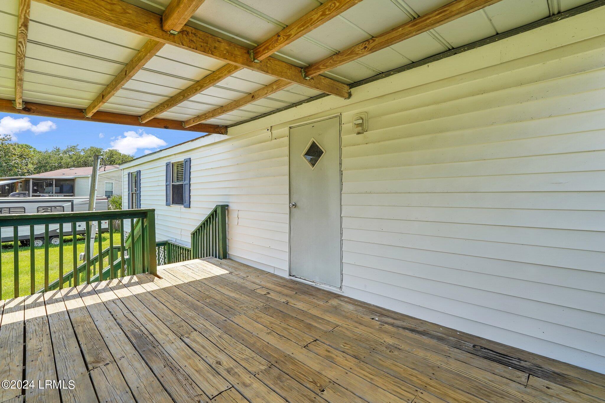 13 View Point Circle, St. Helena Island
