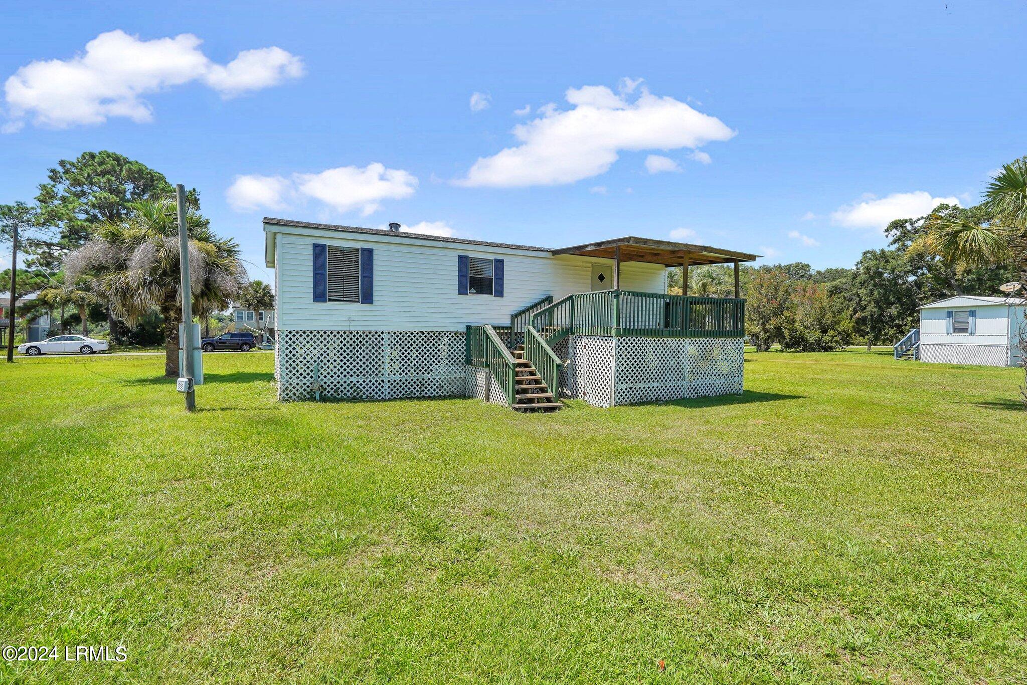 13 View Point Circle, St. Helena Island