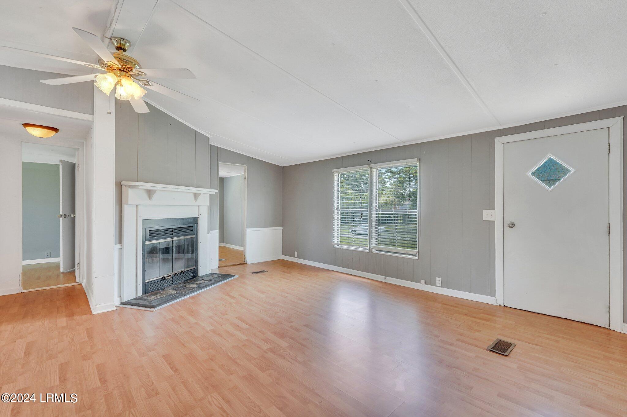 13 View Point Circle, St. Helena Island