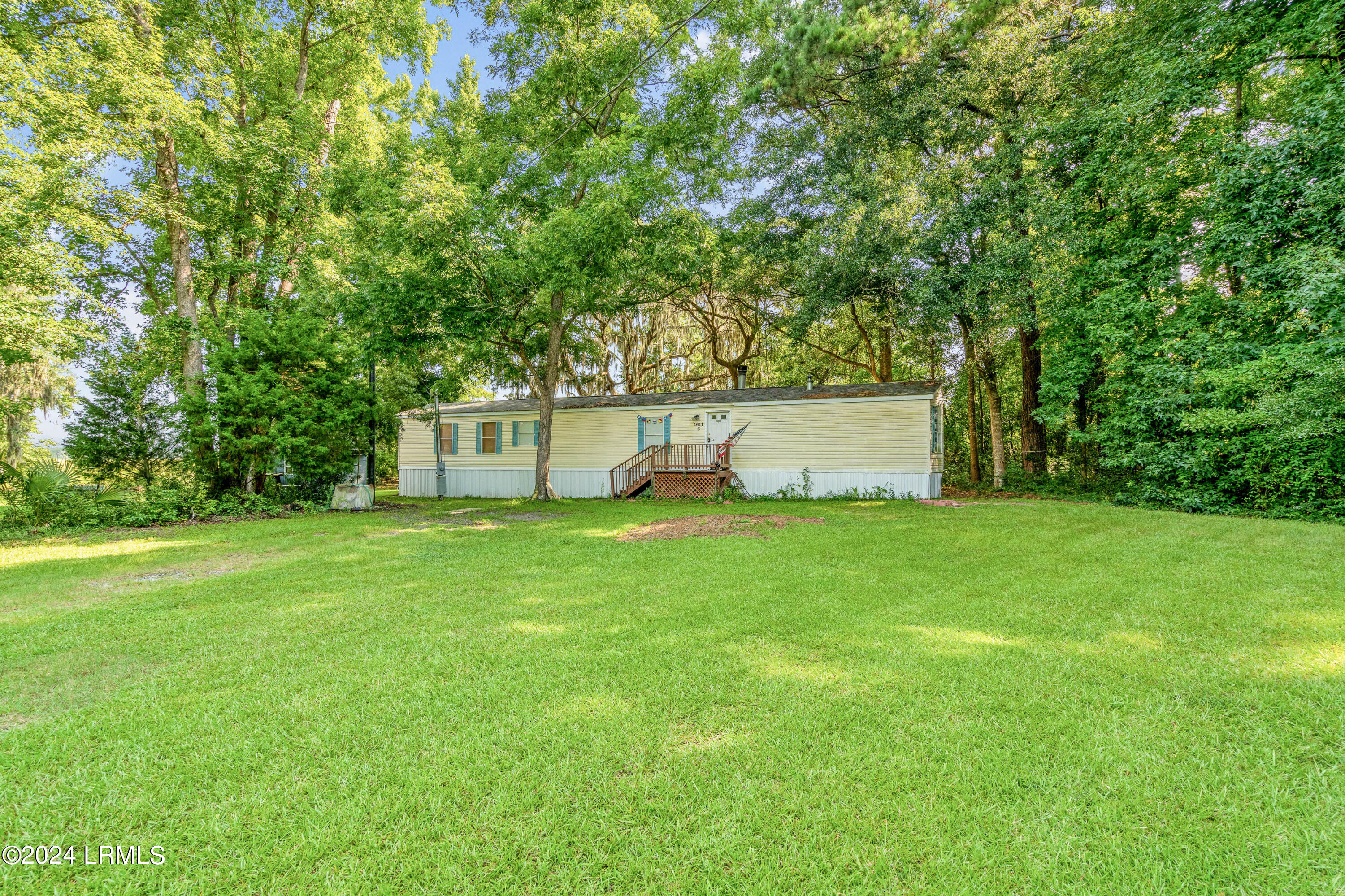 1611 Charleston Drive, B