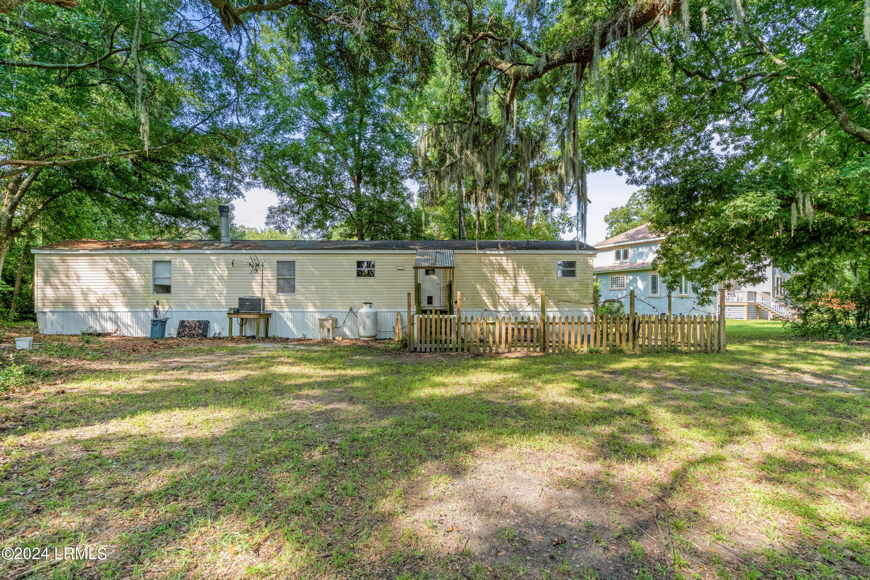1611 Charleston Drive, B