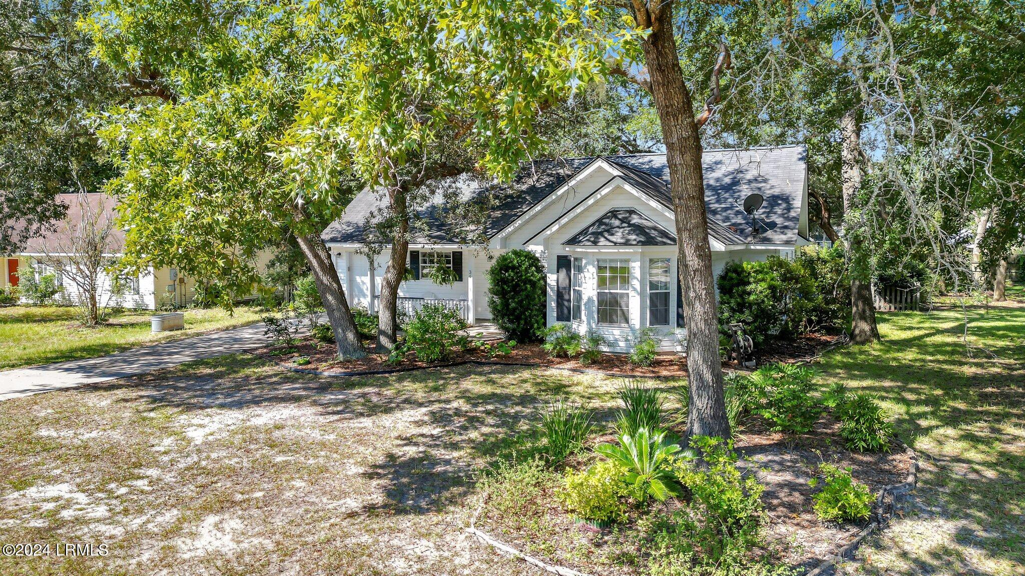 34 Le Moyne Drive