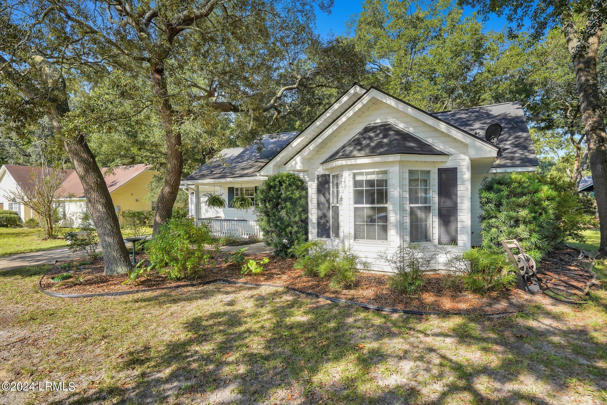 34 Le Moyne Drive