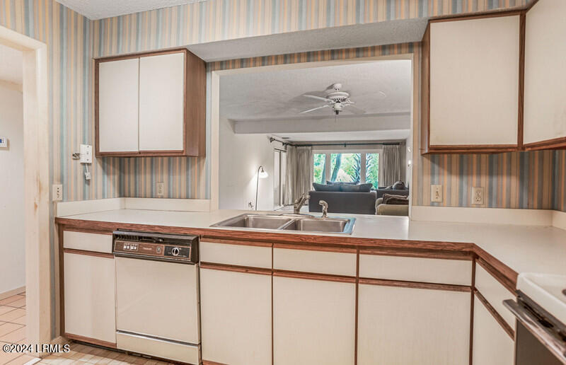 7 Marsh Harbor Drive, C, Lady's Island Unit: C