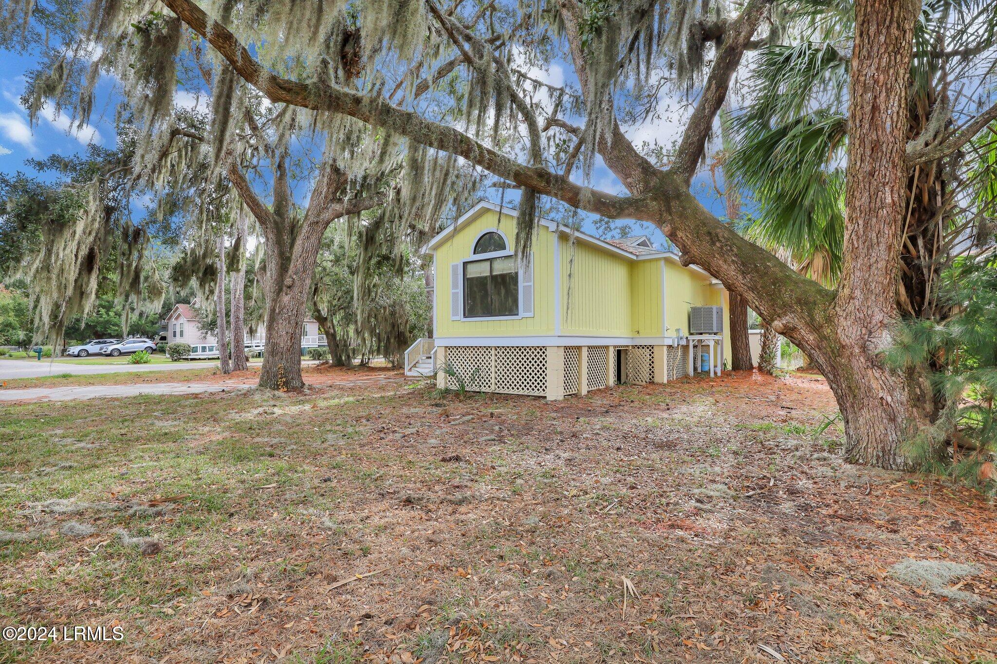 2919 Waters Edge Court W