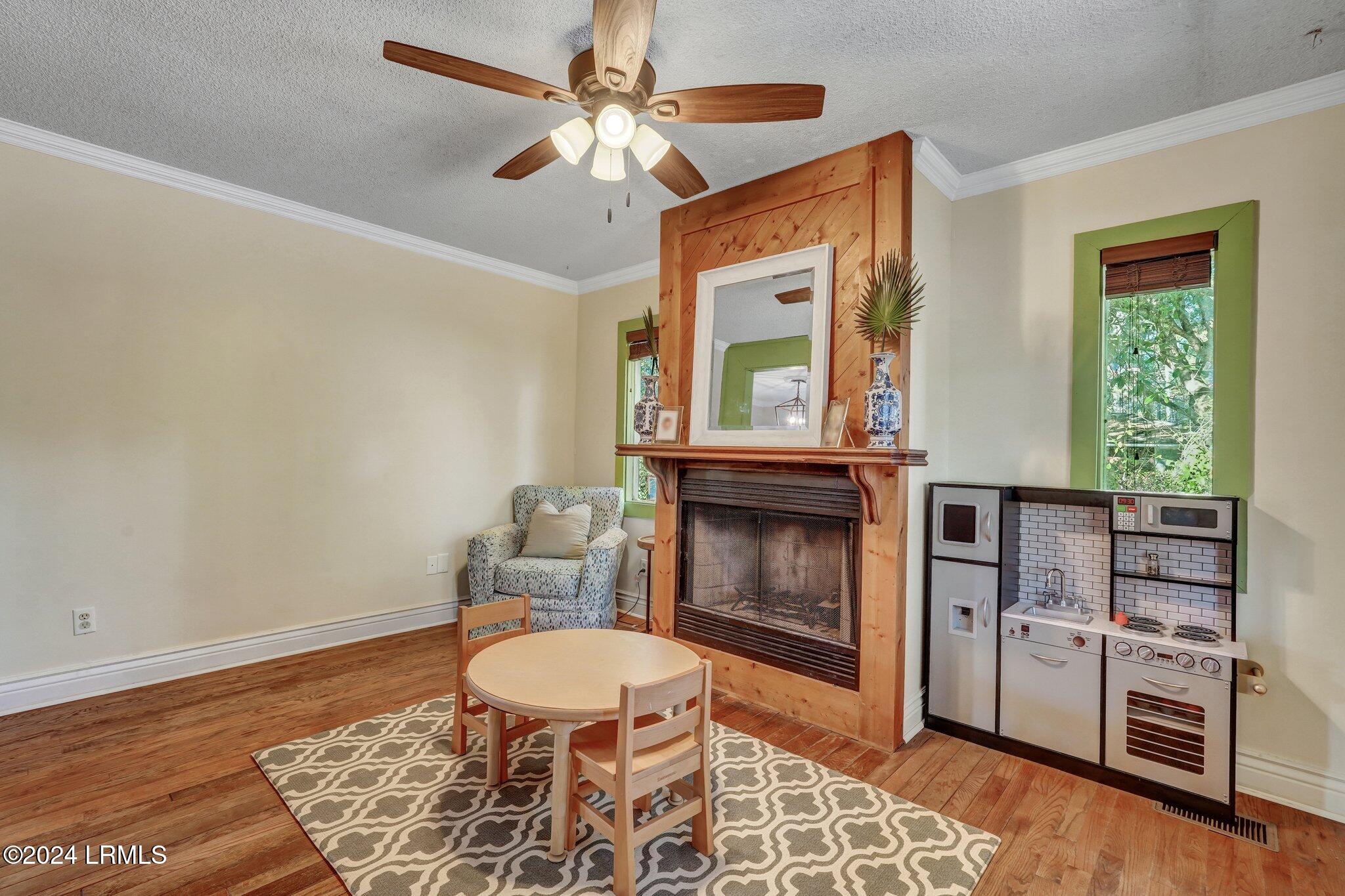 508 Mystic Drive W