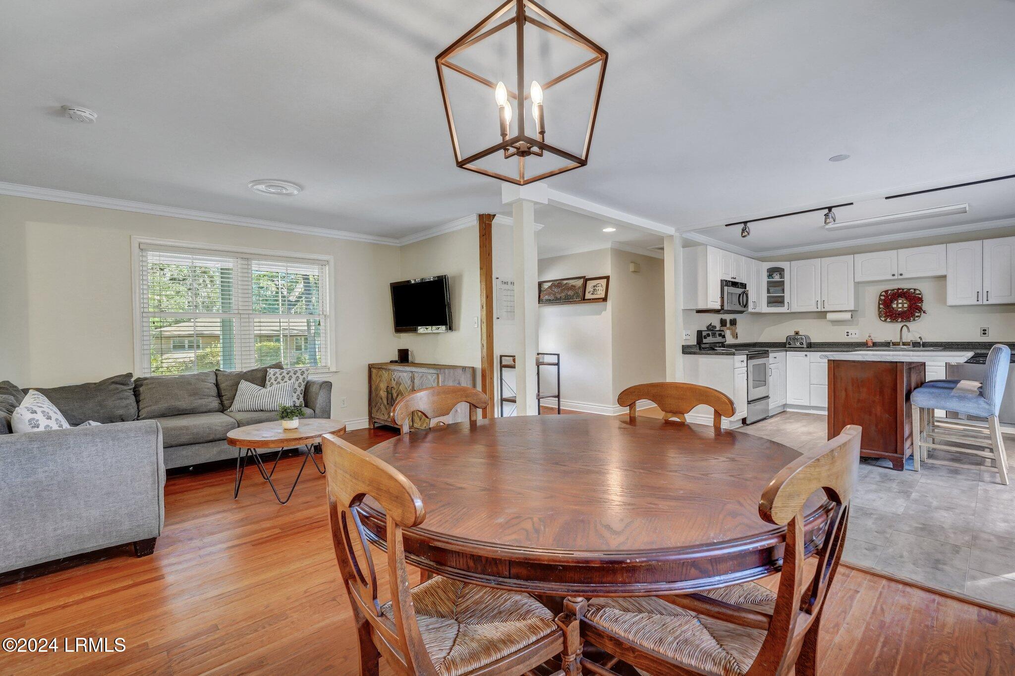 508 Mystic Drive W