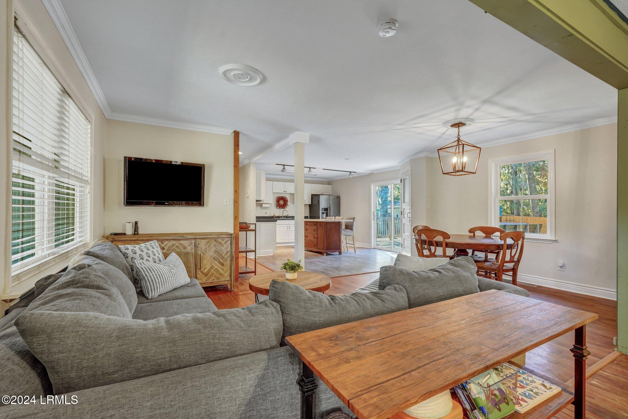 508 Mystic Drive W
