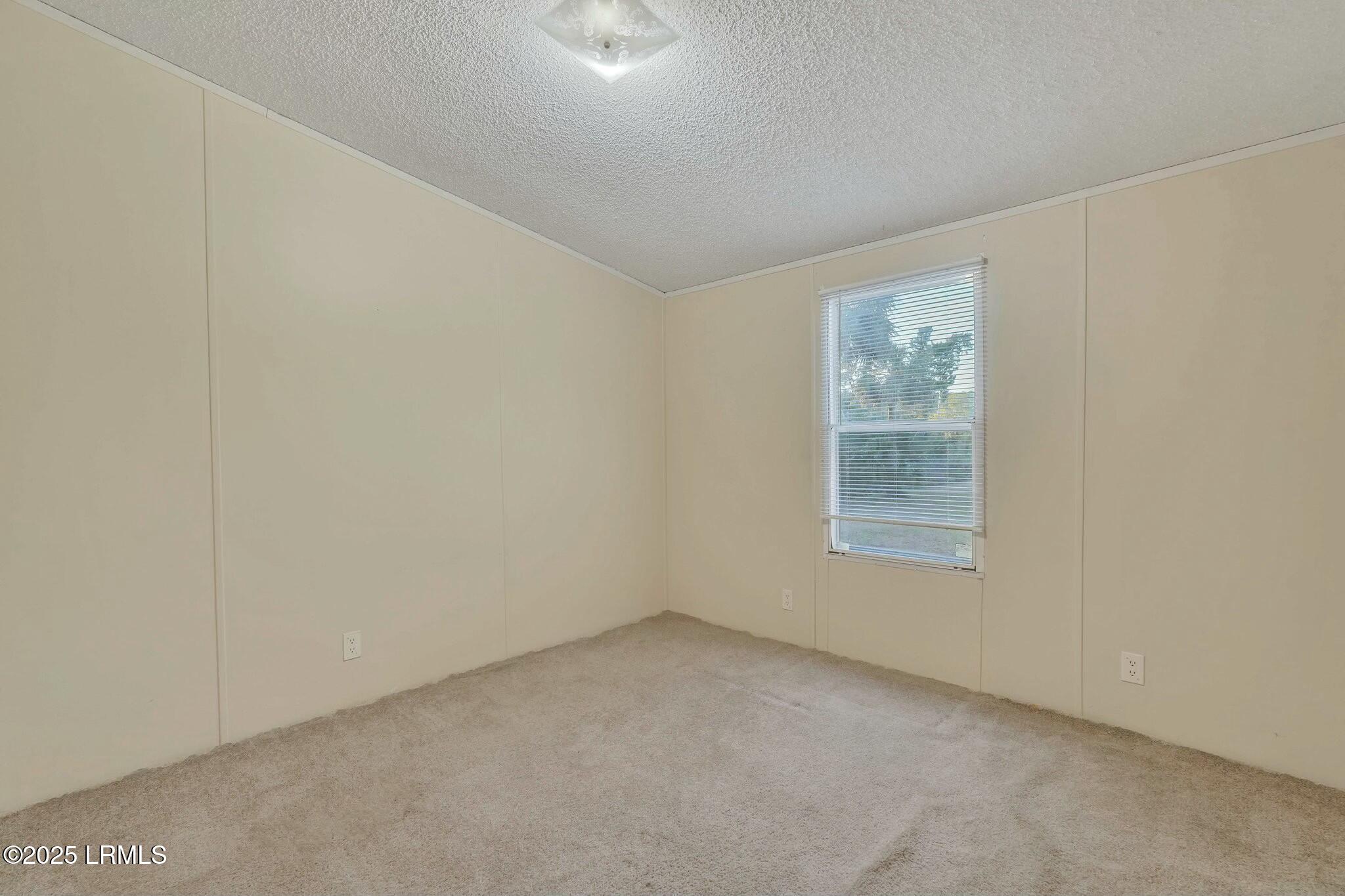 51 Coffin Point Road, St. Helena Island