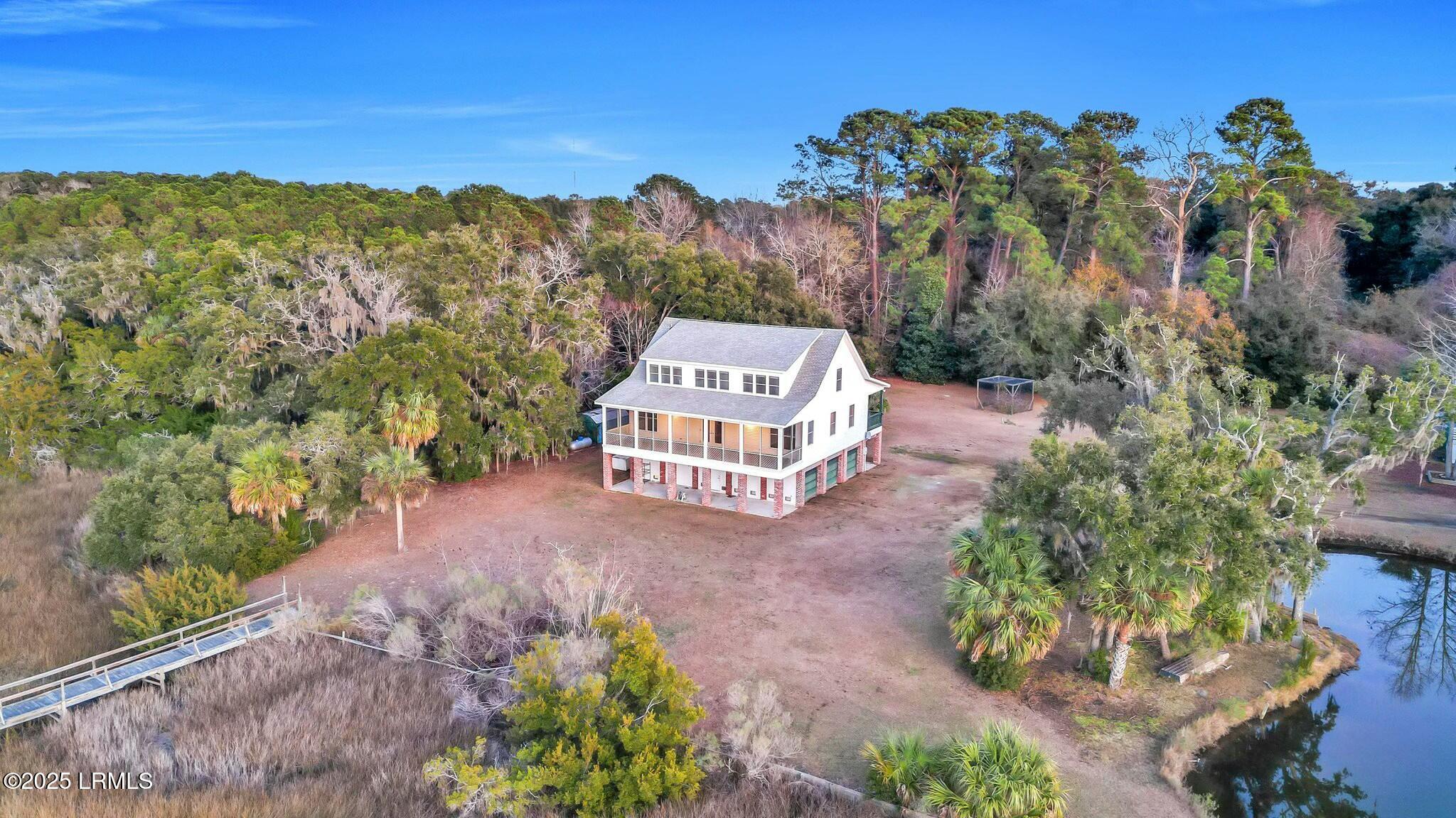 51 Coffin Point Road, St. Helena Island