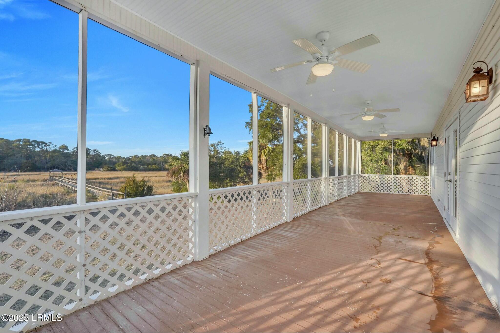 51 Coffin Point Road, St. Helena Island