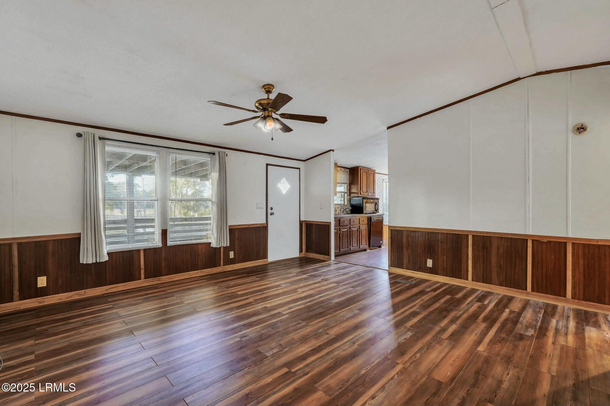 51 Coffin Point Road, St. Helena Island