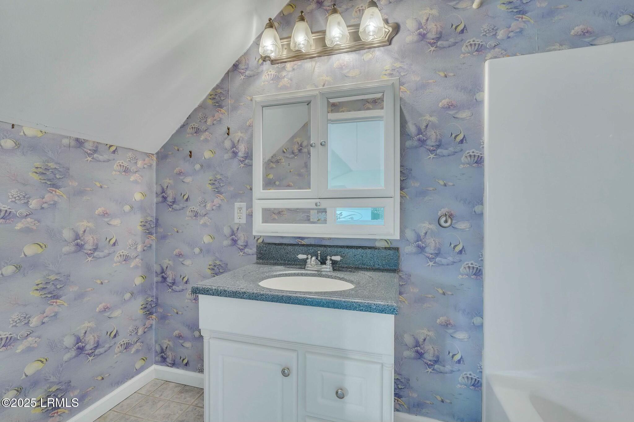 51 Coffin Point Road, St. Helena Island