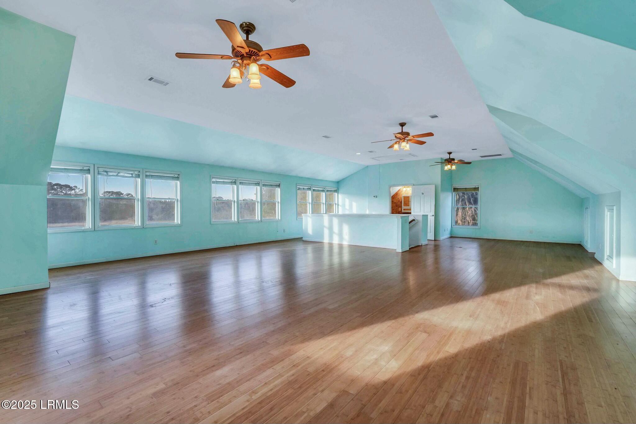 51 Coffin Point Road, St. Helena Island