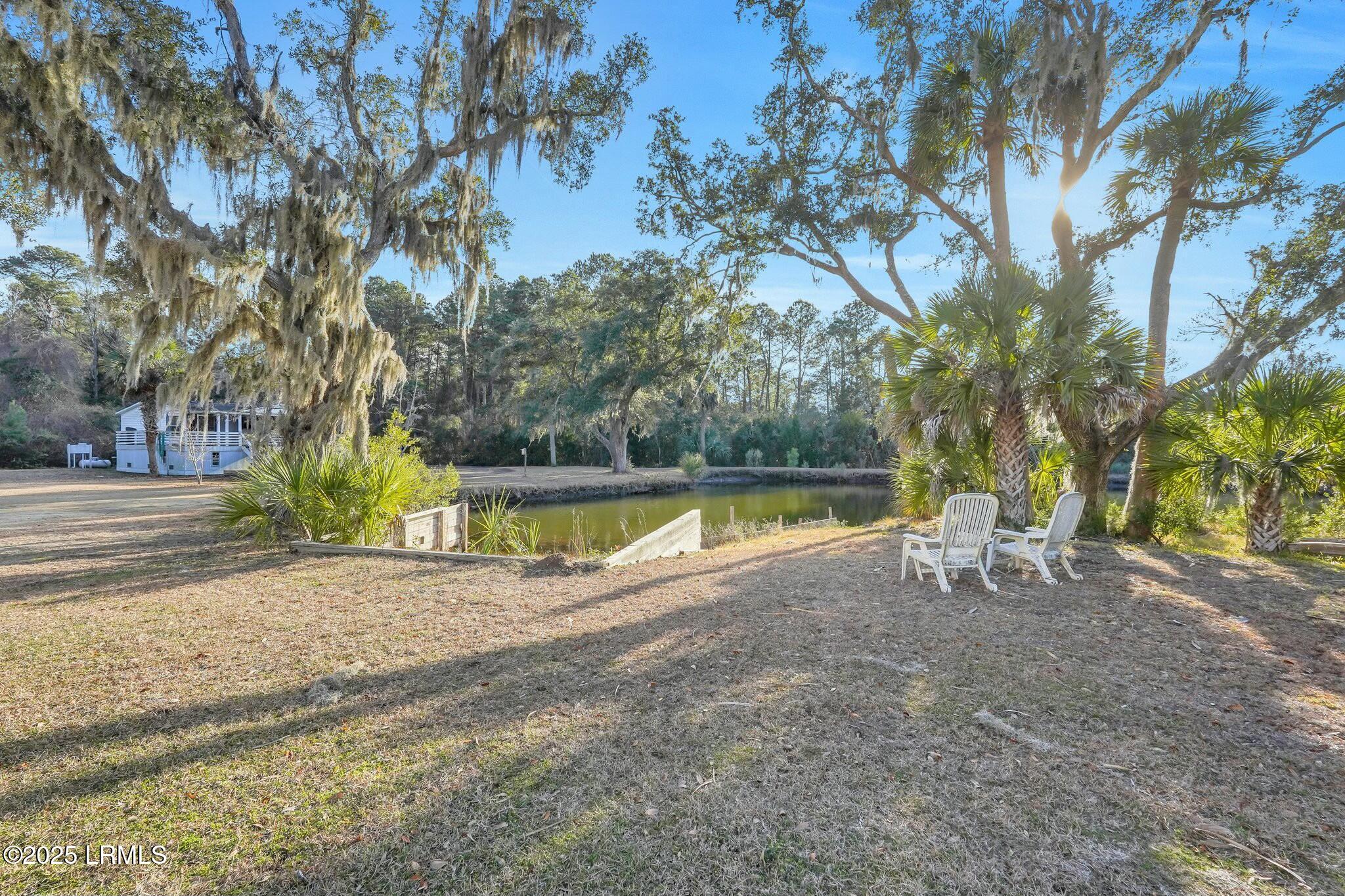 51 Coffin Point Road, St. Helena Island